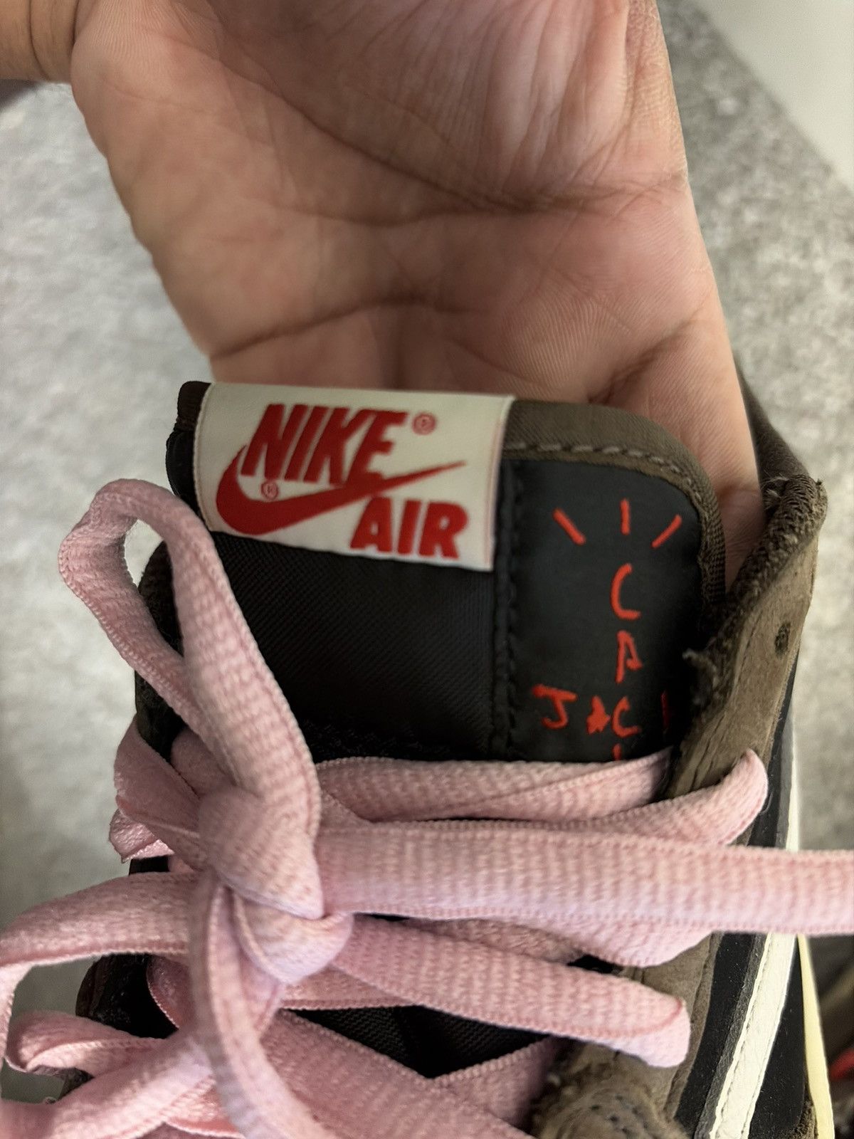 Nike TRAVIS SCOTT NIKE AIR JORDAN 1 LOW MOCHA Size US 10 / EU 43 - 11 Thumbnail