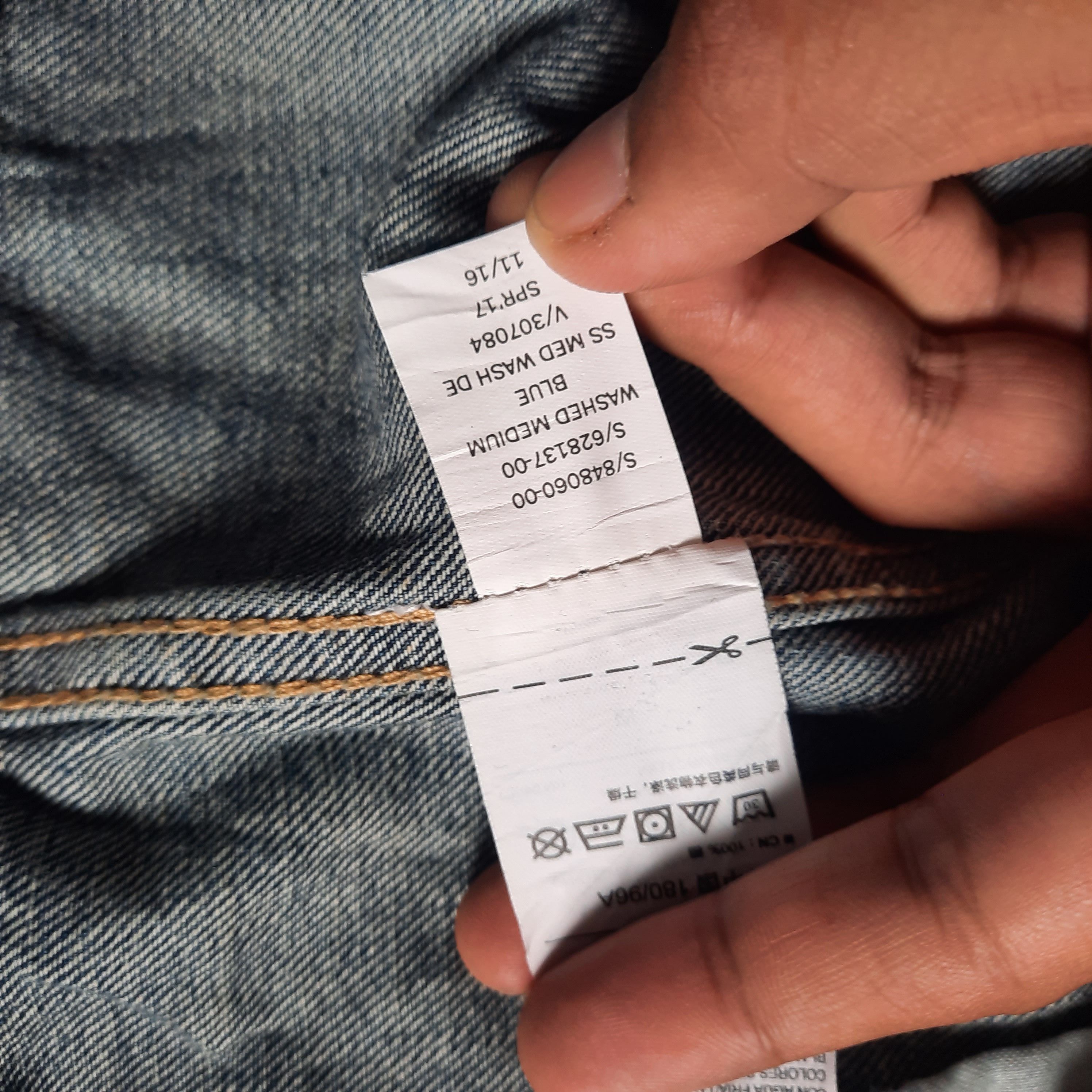 Gap 🔥Gap type 3 distressed design washed trucker jacket Size US M / EU 48-50 / 2 - 7 Thumbnail
