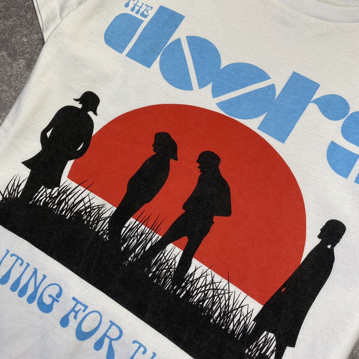 Band Tees Vintage Doors Waiting For the sun rock band tee Size US M / EU 48-50 / 2 - 5 Thumbnail