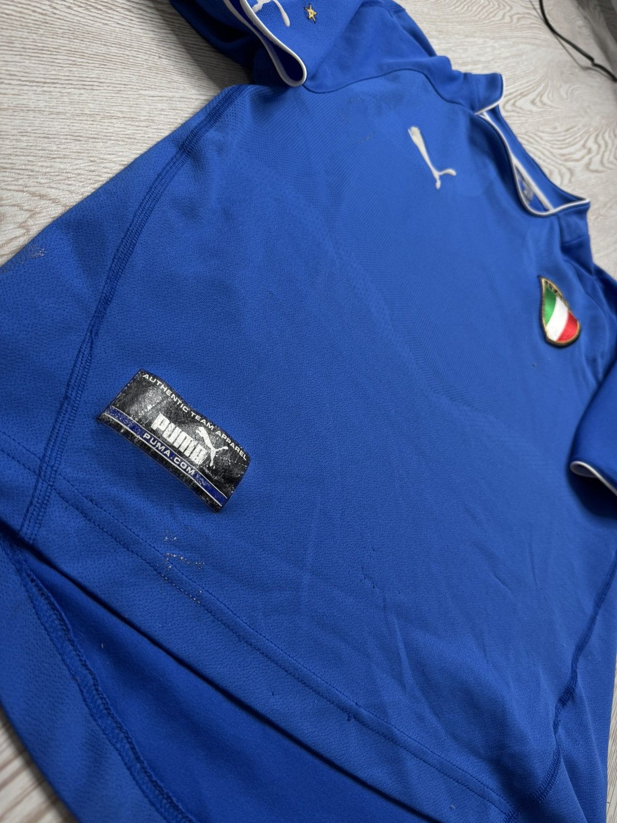 Puma × Vintage Vintage Puma Italy 2003/2004 home jersey size S Size US S / EU 44-46 / 1 - 6 Thumbnail