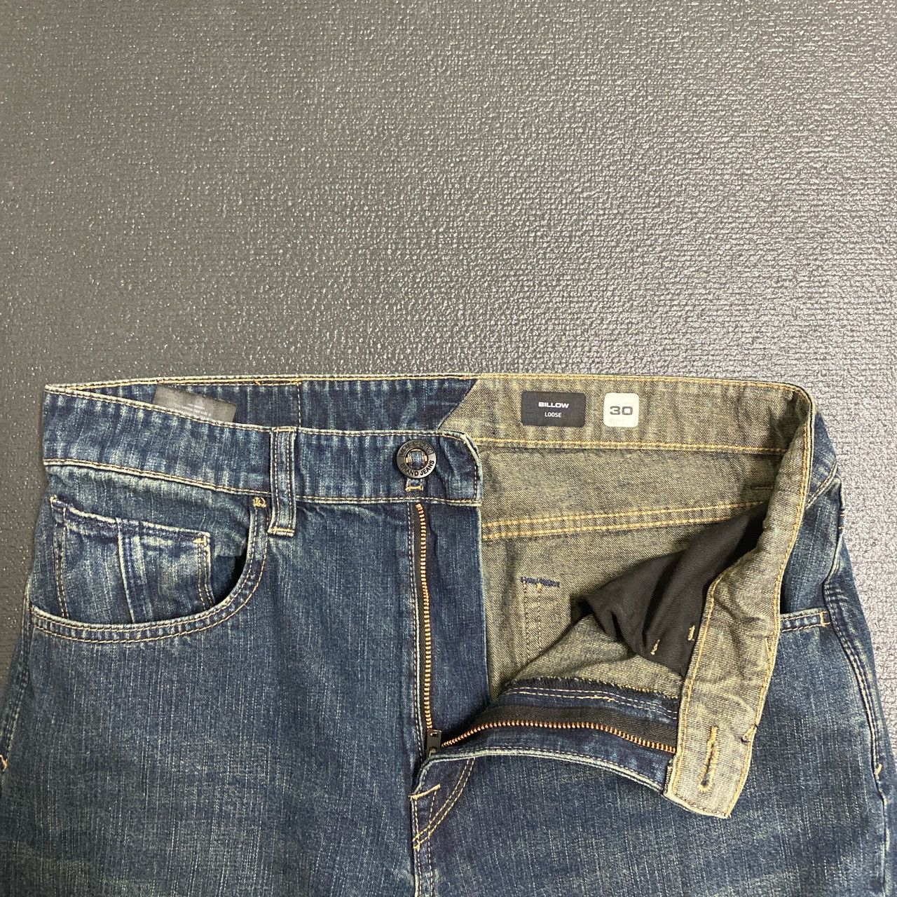 Volcom Baggy skater Size US 30 / EU 46 - 2 Thumbnail