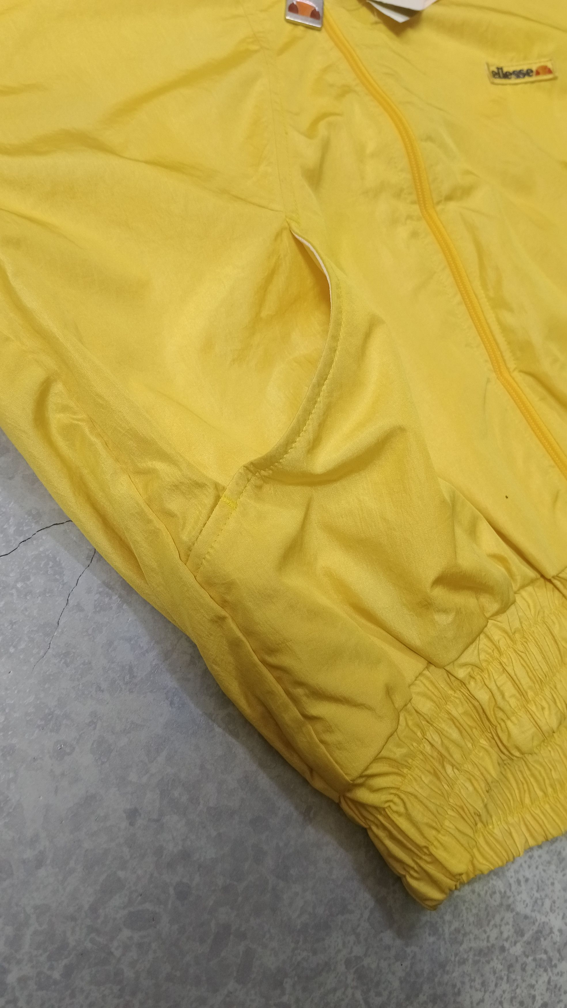 Ellesse Rare Vintage Deadstock Ellesse Windbreaker Jacket Size S / US 4 / IT 40 - 17 Thumbnail