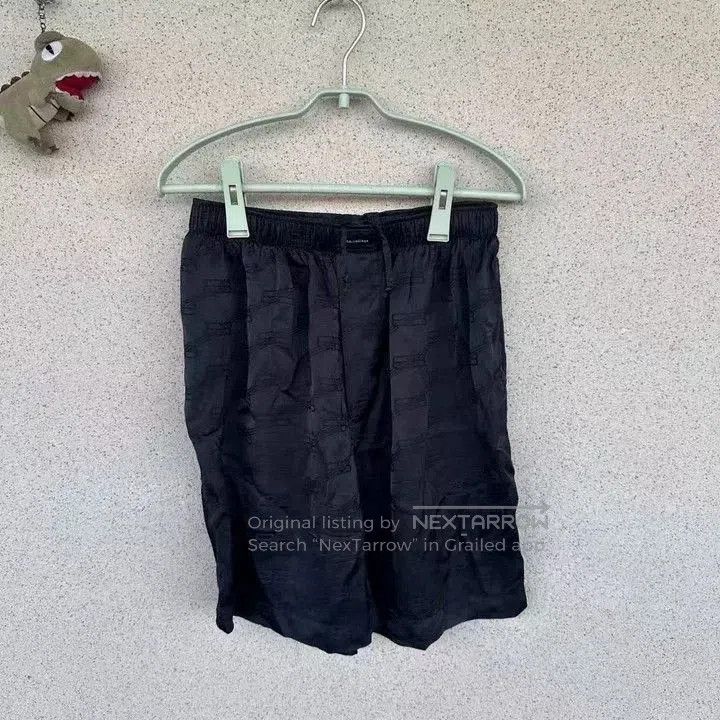 Balenciaga Balenciaga New Pleated Logo Print Shorts. Size US 30 / EU 46 - 1 Thumbnail