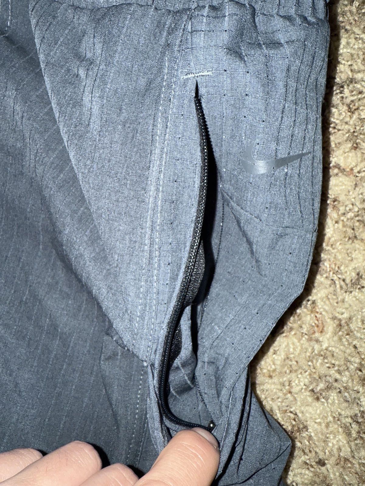 Nike Nike Shorts Mens Nike Dri-Fit Adv A.P.S. Unlined Versatile Grey Shorts Sample Size US 32 / EU 48 - 2 Thumbnail
