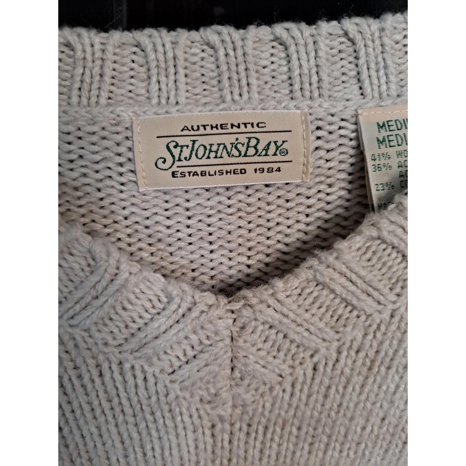 Other St John's Bay V Neck Sweater With Black and Blue Design Size Size US M / EU 48-50 / 2 - 3 Thumbnail