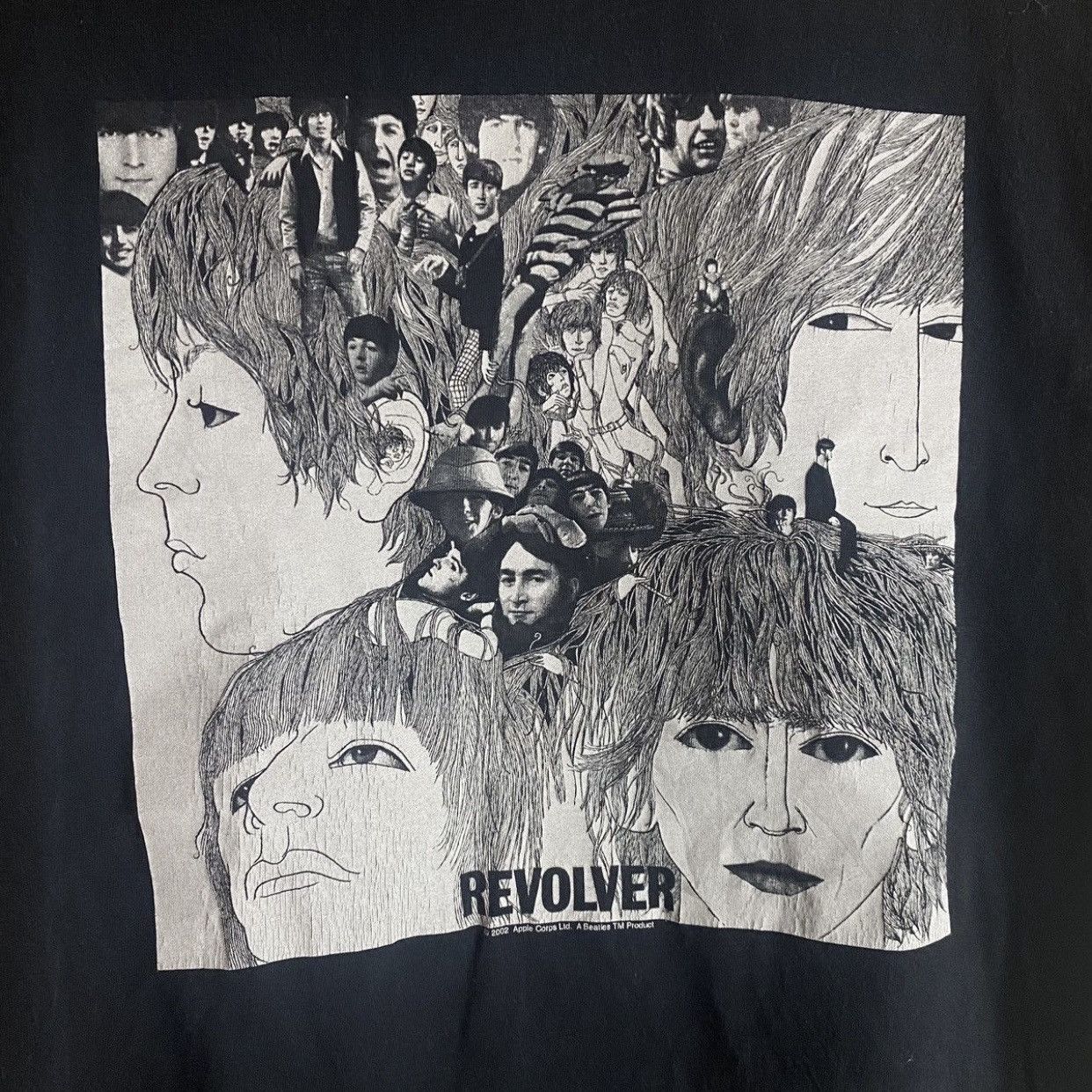 Band Tees Vintage Y2K The Beatles Revolver Album Cover Band T-Shirt Size US M / EU 48-50 / 2 - 5 Thumbnail