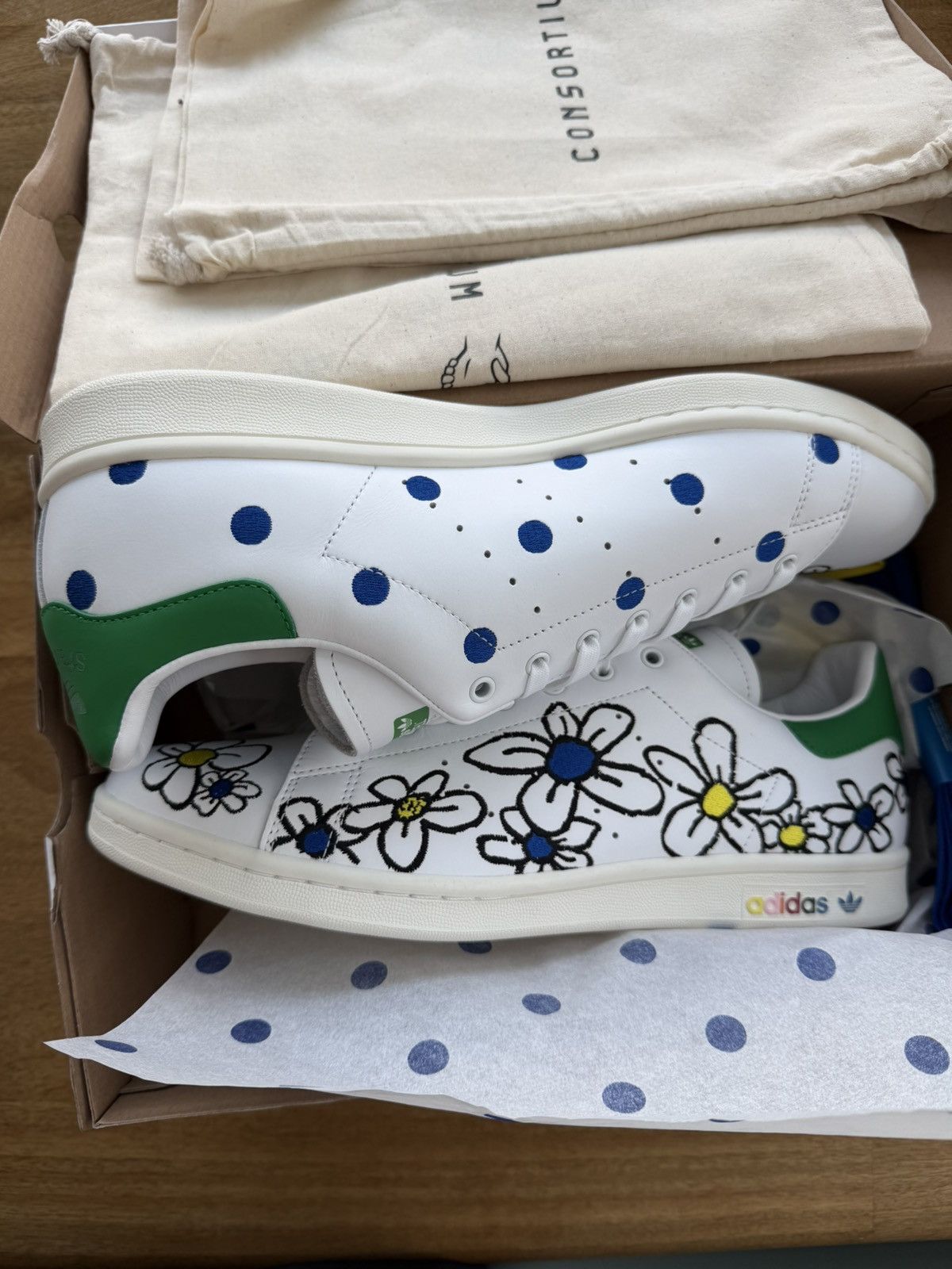 Adidas F&F Consortium Stan Smith x Pharrell x Sarah Andelman Size US 12.5 / EU 45-46 - 6 Thumbnail