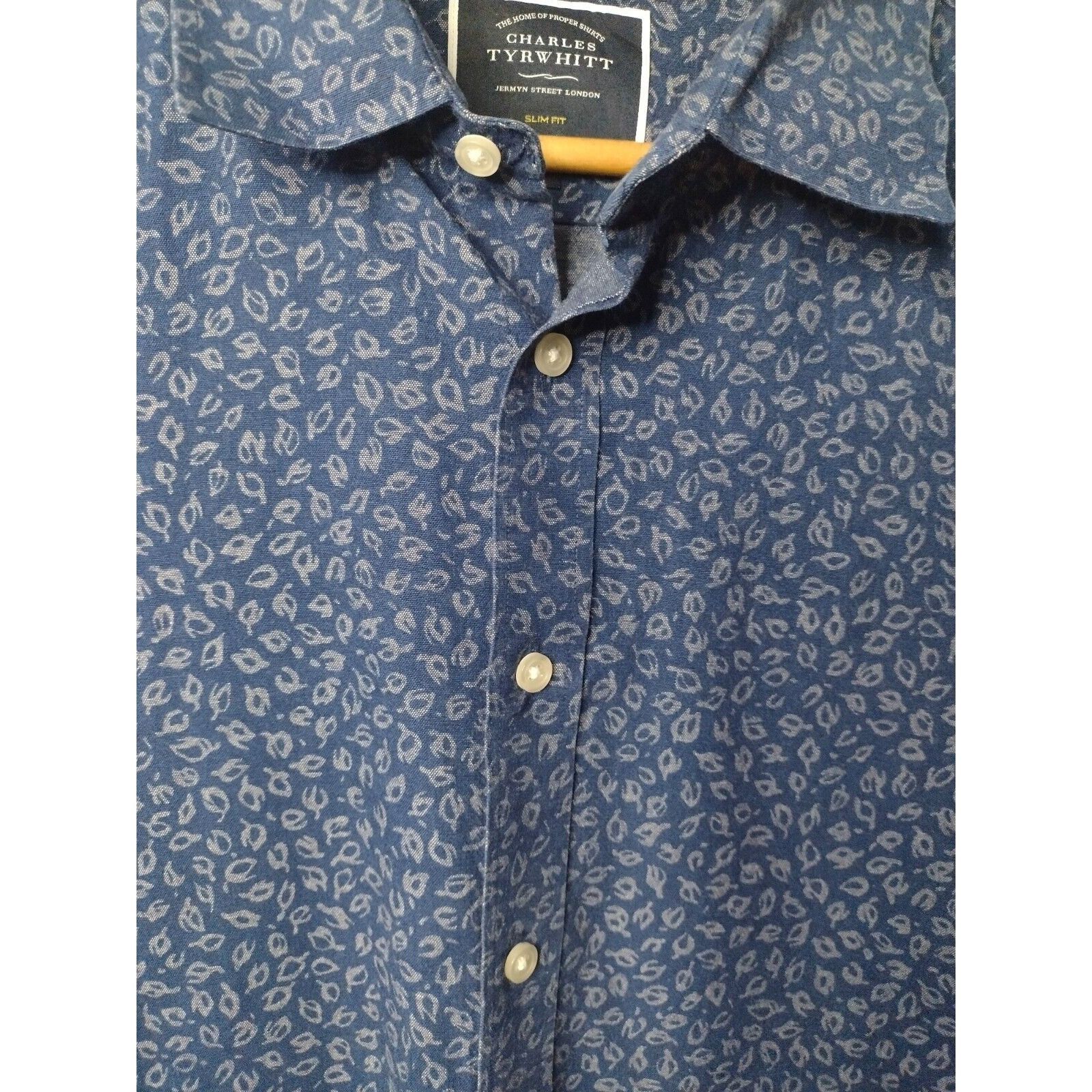 Charles Tyrwhitt Charles Trywhitt Slim Fit Button Shirt Size L Leaf Print Blu Size US L / EU 52-54 / 3 - 2 Thumbnail