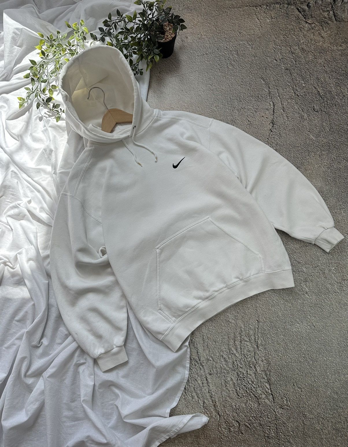 Nike × Vintage Vintage Nike hoodie boxy fit mini swoosh Size US M / EU 48-50 / 2 - 1 Thumbnail