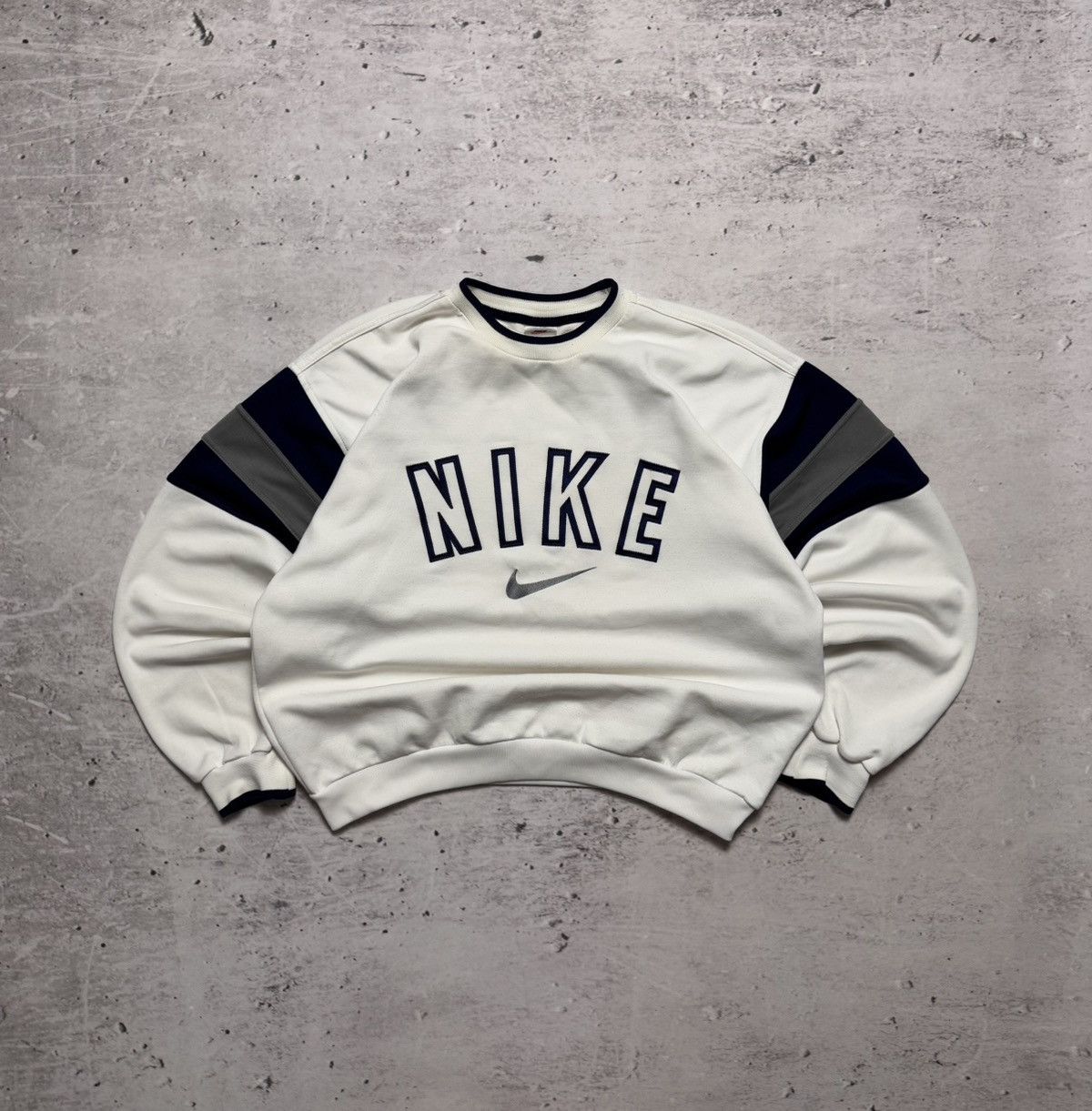 Nike × Vintage NIKE VINTAGE CENTER LOGO OVERSIZE BOXY SWEATSHIRT Size US M / EU 48-50 / 2 - 1 Thumbnail