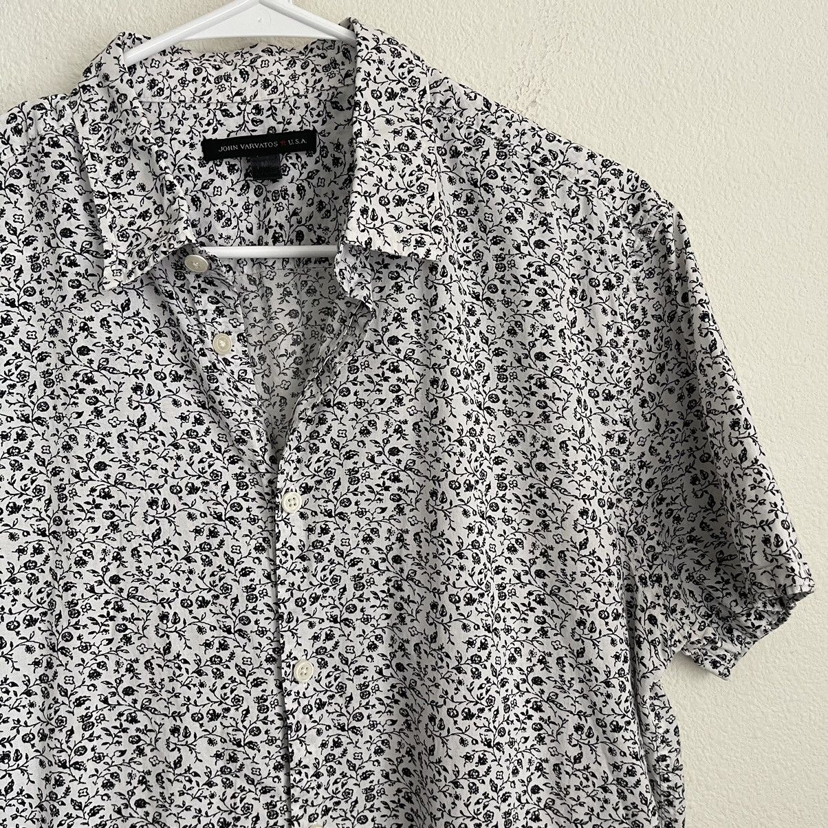John Varvatos John Varvatos Star USA Roses Floral Short Sleeve Button Down Size US M / EU 48-50 / 2 - 1 Thumbnail