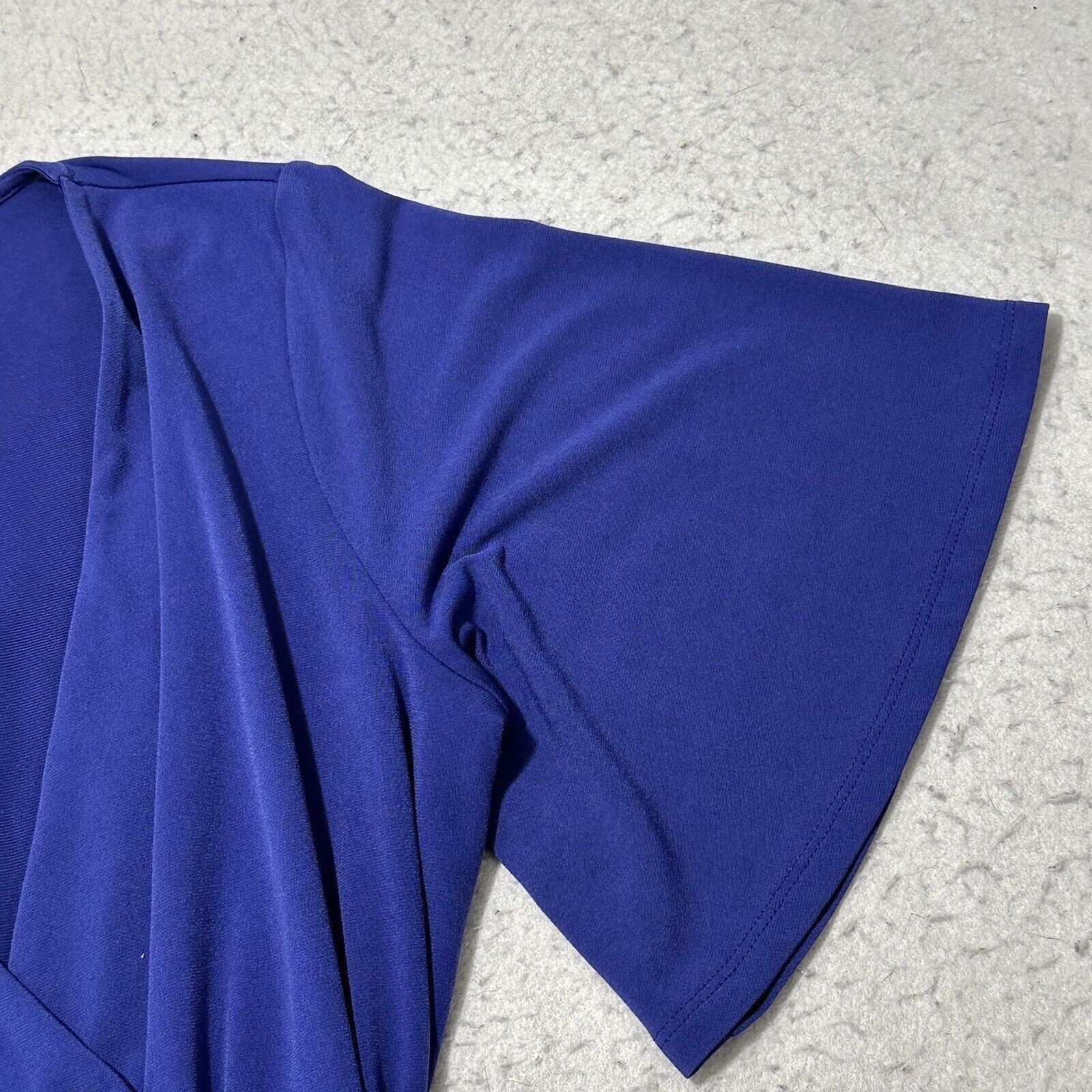 Express Express XS V-Neck Wrap Romper Short Sleeve 2" Inseam Tie Size 26" / US 2 / IT 38 - 5 Thumbnail