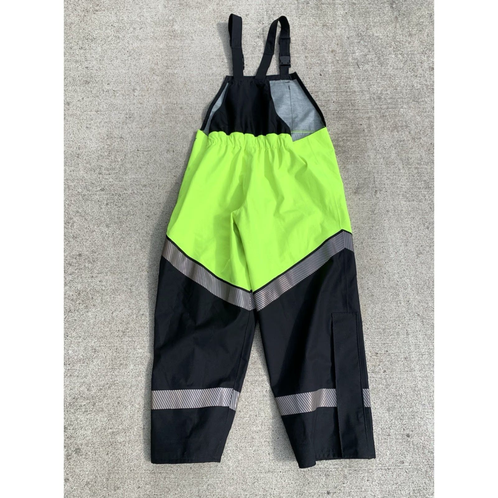 Rains Drifire Overalls Mens Large FR Hydrolite 2.0 Rain Bibs Reflective Goretex Black Workwear GTX Size US 33 - 2 Thumbnail