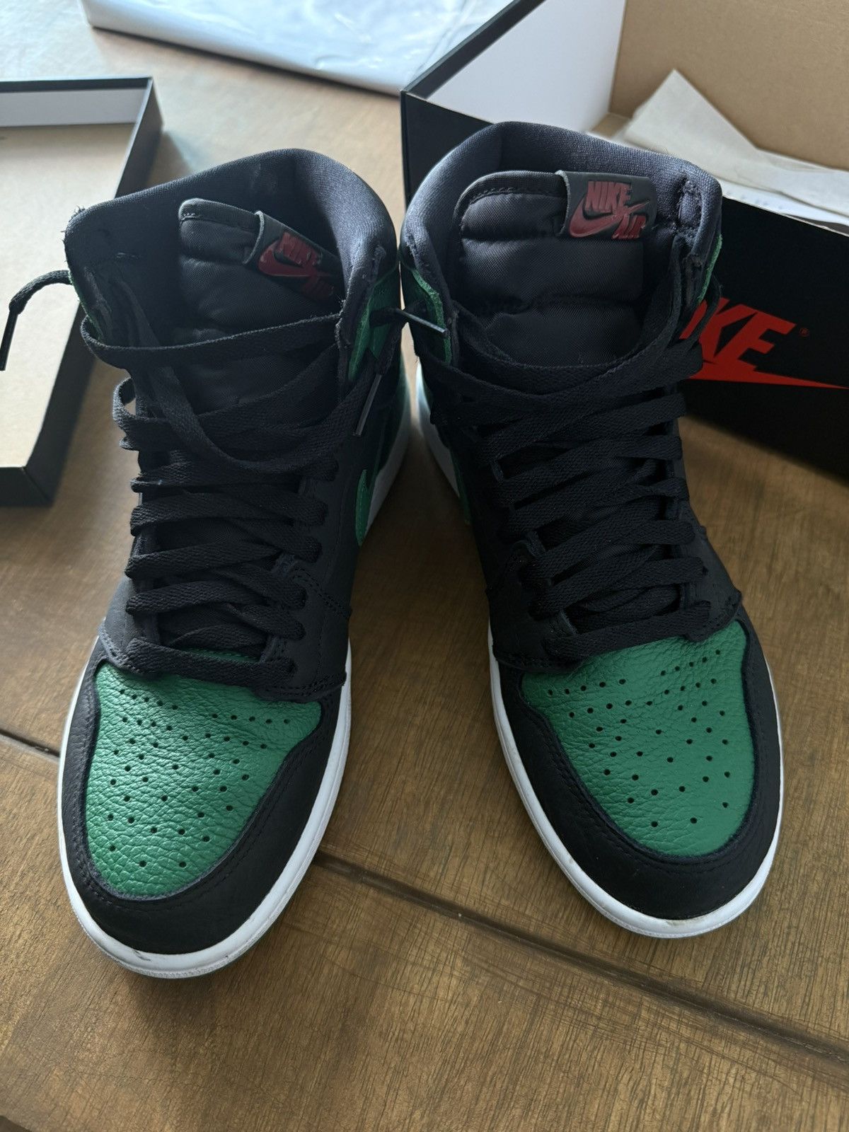 Jordan Brand Air jordan 1 retro high og pine green Size US 9 / EU 42 - 2 Thumbnail
