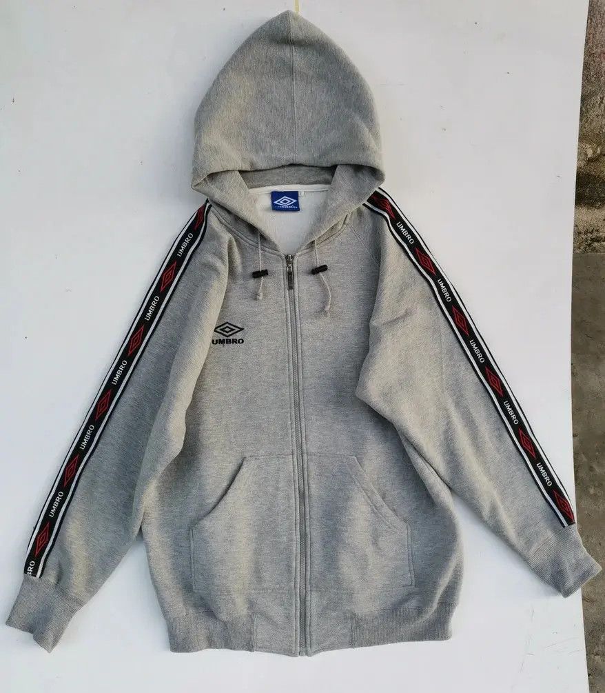 Umbro Rare!!! Umbro Big Logo Zipper Hoodie Sweaters Size US XL / EU 56 / 4 - 9 Thumbnail