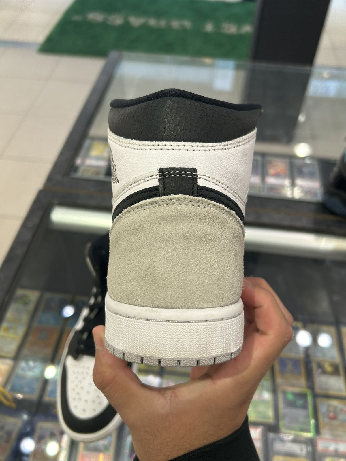 Jordan Brand Jordan 1 high bleached coral Size US 7.5 / EU 40-41 - 3 Thumbnail