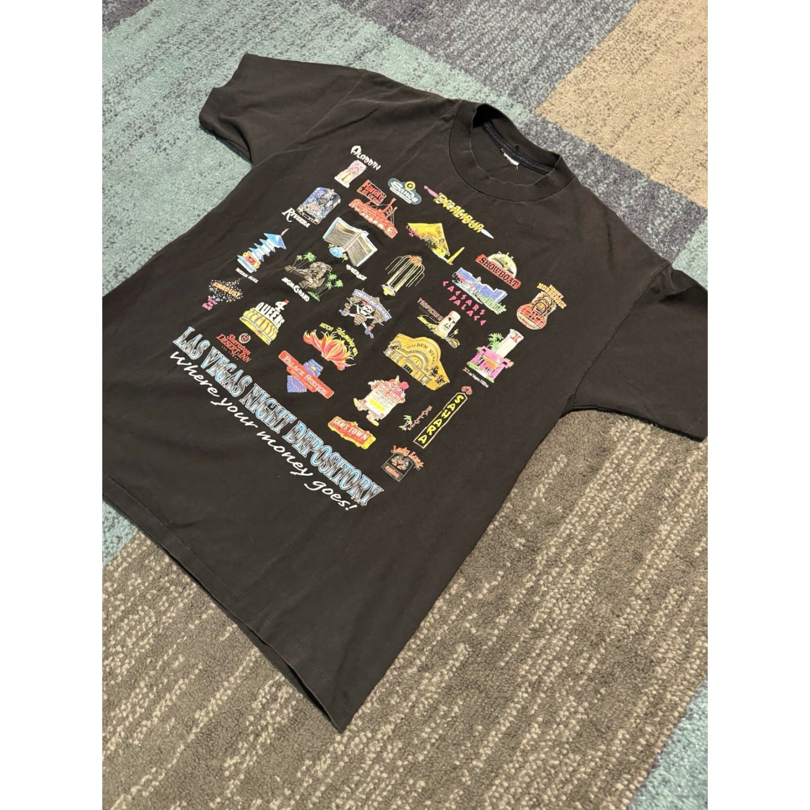 Fruit Of The Loom VINTAGE Las Vegas Shirt Casino Strip Down Town Single Stitch Men's L Black Down T-Shirt Mens L Size US L / EU 52-54 / 3 - 4 Thumbnail