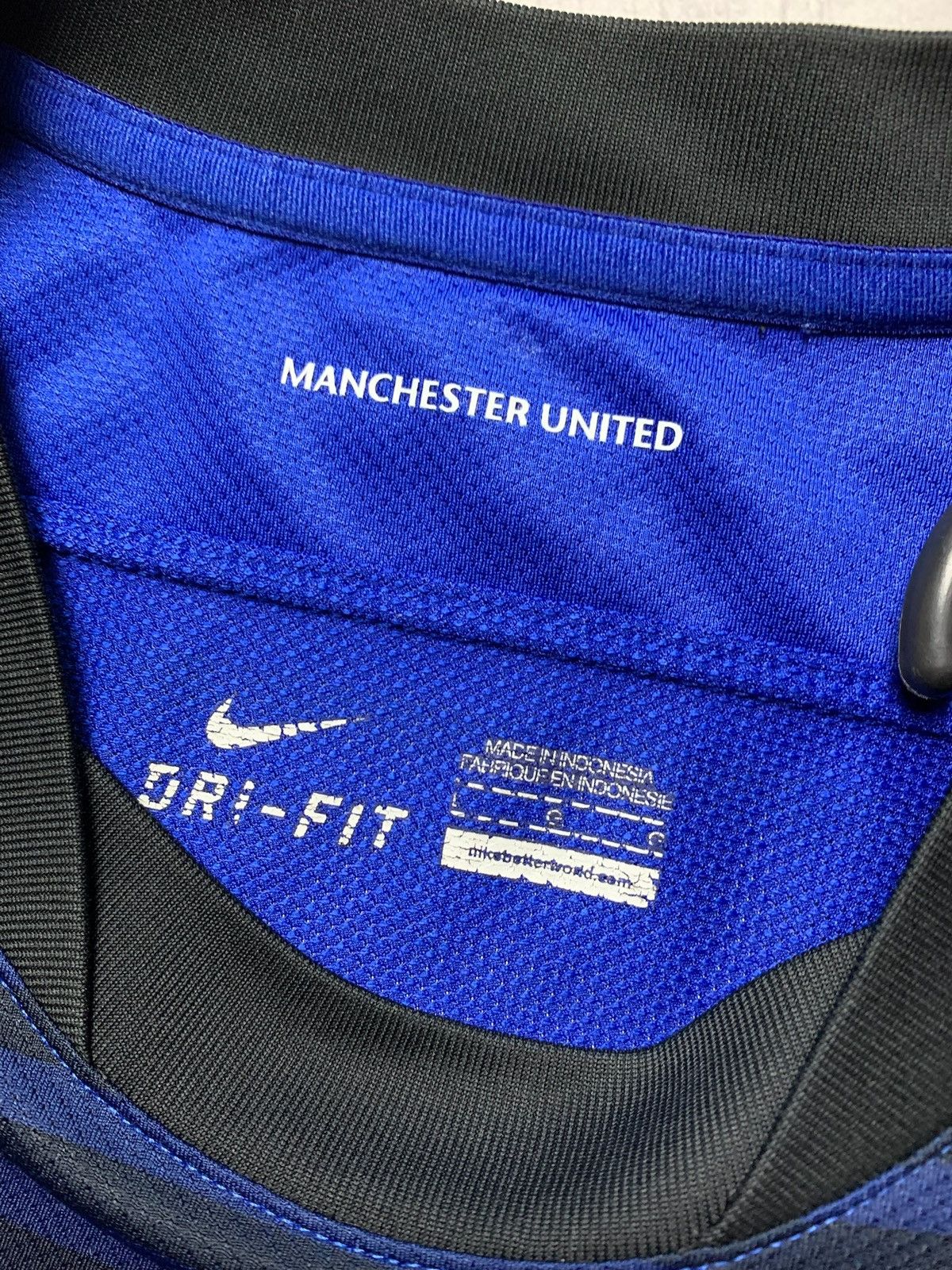 Nike × Vintage Vintage Nike Manchester United soccer jersey striped blue L Size US L / EU 52-54 / 3 - 6 Thumbnail