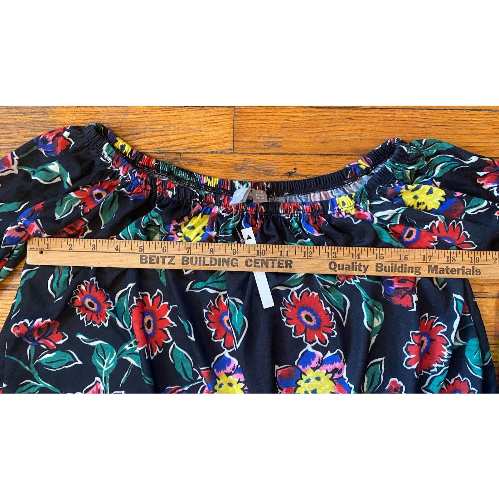 Asos NWT ASOS Top Women’s Shirt Sz 8 Black Floral Bell Sleeve Size M / US 6-8 / IT 42-44 - 5 Thumbnail