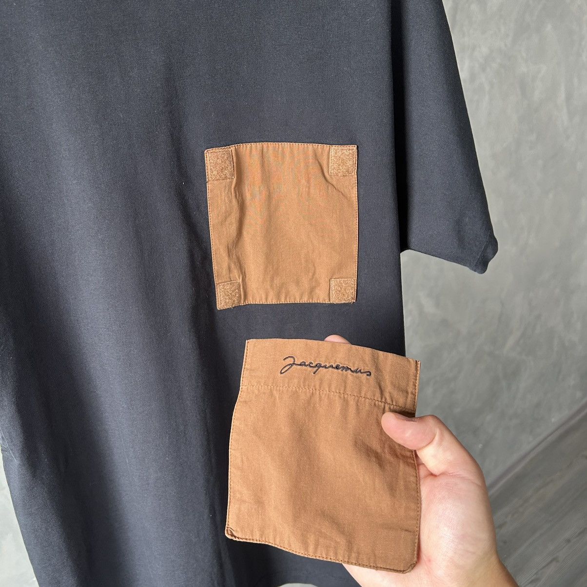 Jacquemus Jacquemus Nylon Pocket T Shirt Size US S / EU 44-46 / 1 - 4 Thumbnail