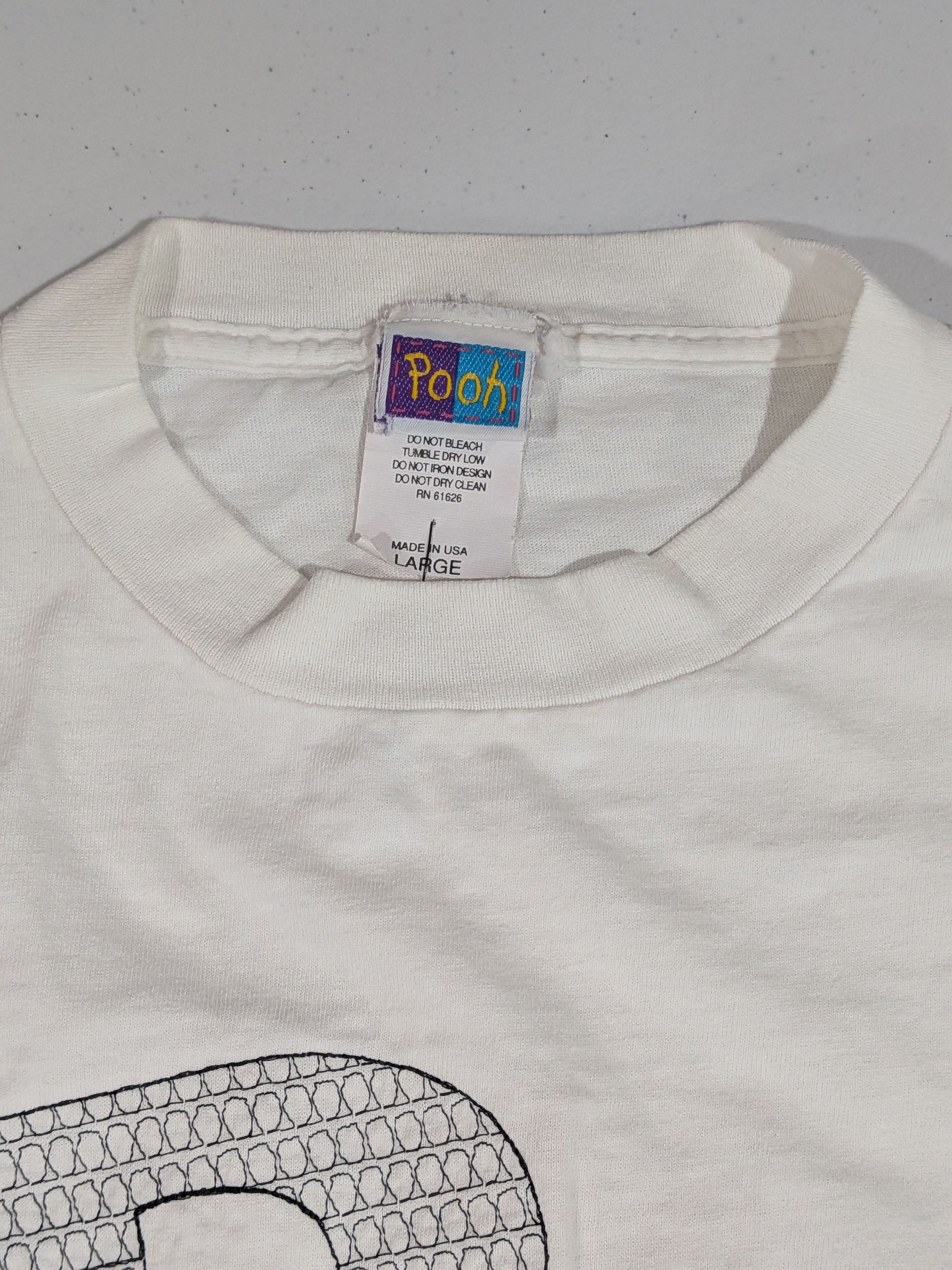 Other Vintage 90s Winnie the Pooh Embroidered Tee Size US L / EU 52-54 / 3 - 2 Thumbnail