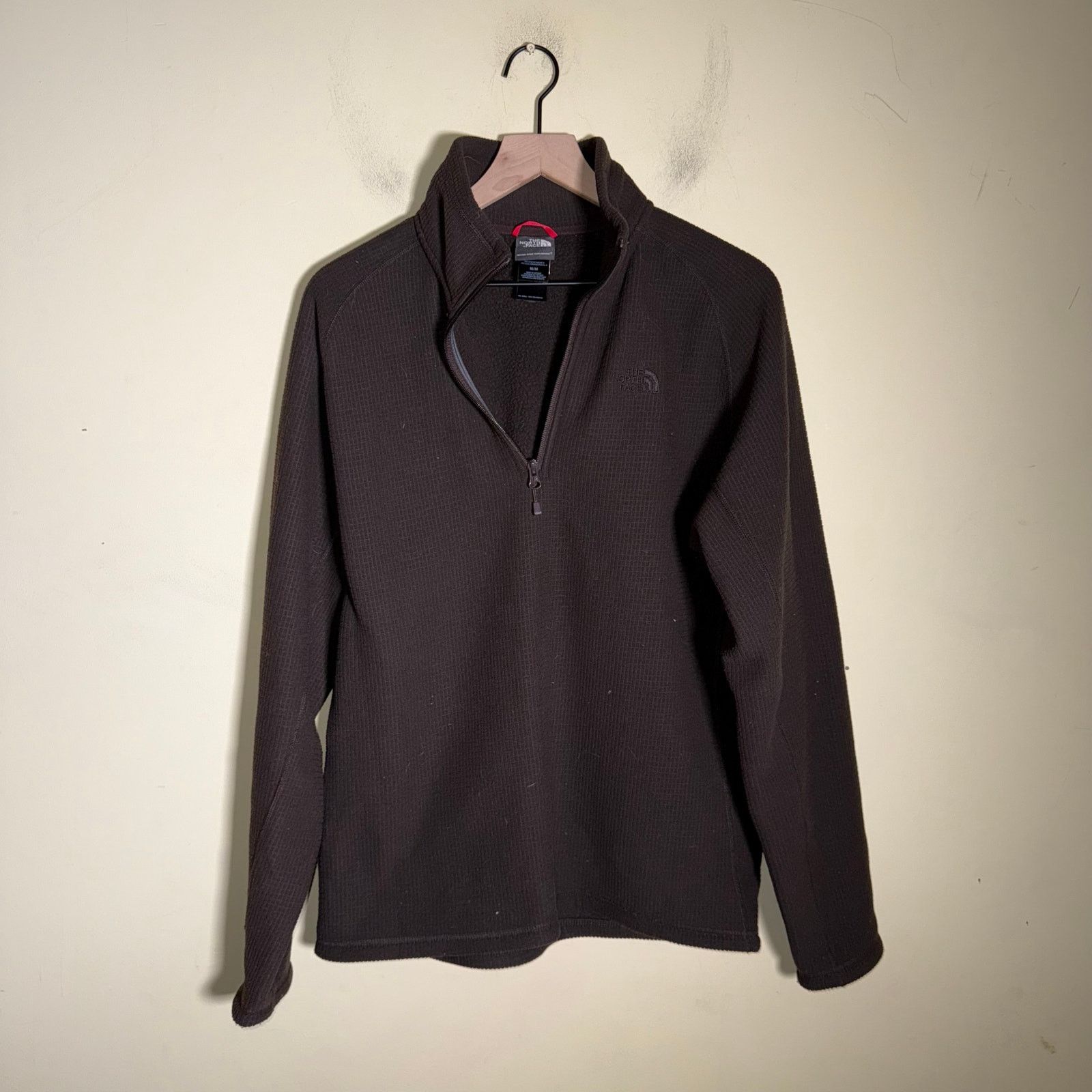 The North Face THE NORTH FACE chocolate brown waffle knit quarter zip M Size US M / EU 48-50 / 2 - 5 Thumbnail