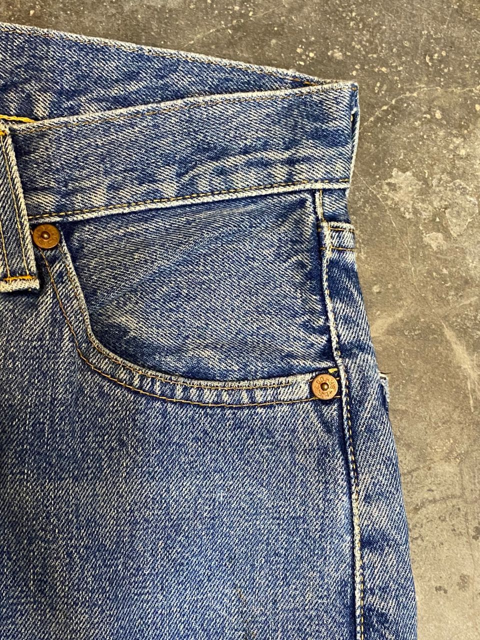 Levi's VINTAGE LEVIS 501 90S BUTTON 555 SELVEDGE PANTS Size US 29 - 4 Thumbnail