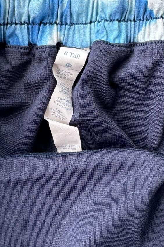 Lululemon Lululemon Blue shorts 8 Tall Size 30" / US 8 / IT 44 - 2 Thumbnail