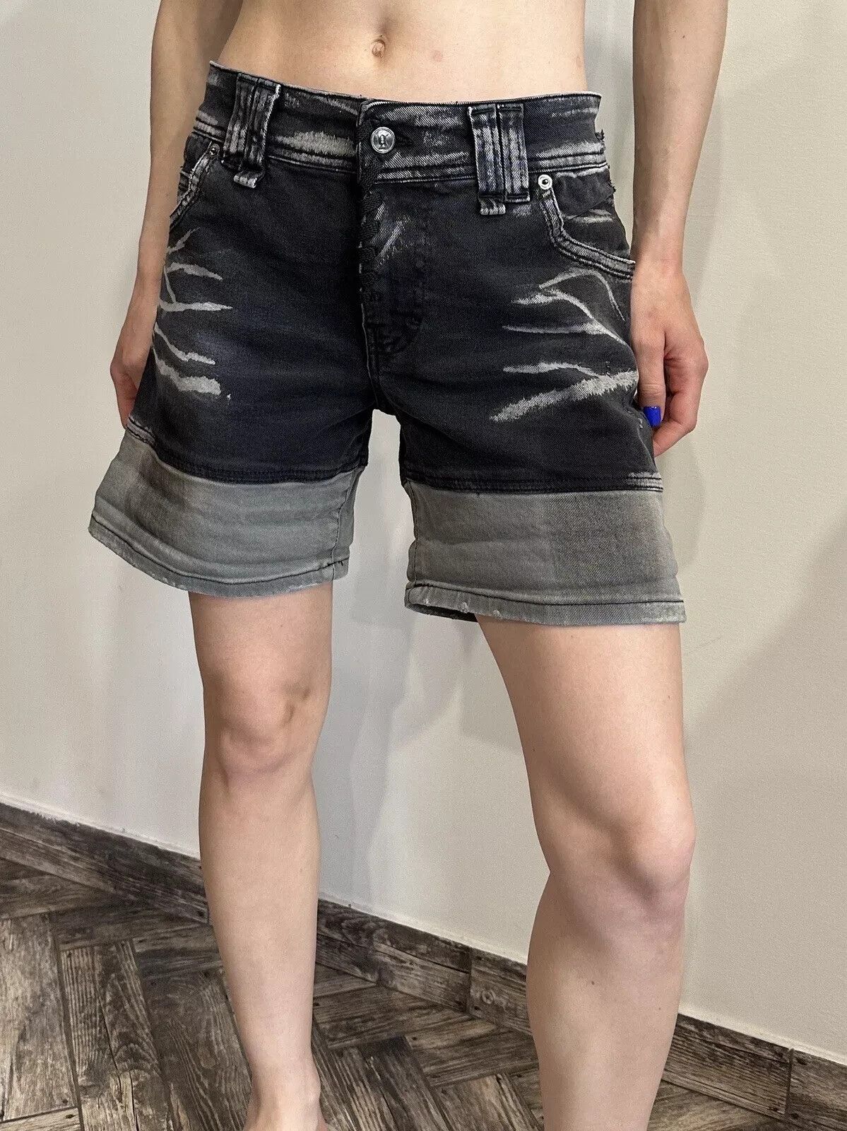 John Galliano John Galliano Denim Women Grey Short Shorts y2k Size 25 39 Size 25" / US 0 / IT 36 - 4 Thumbnail