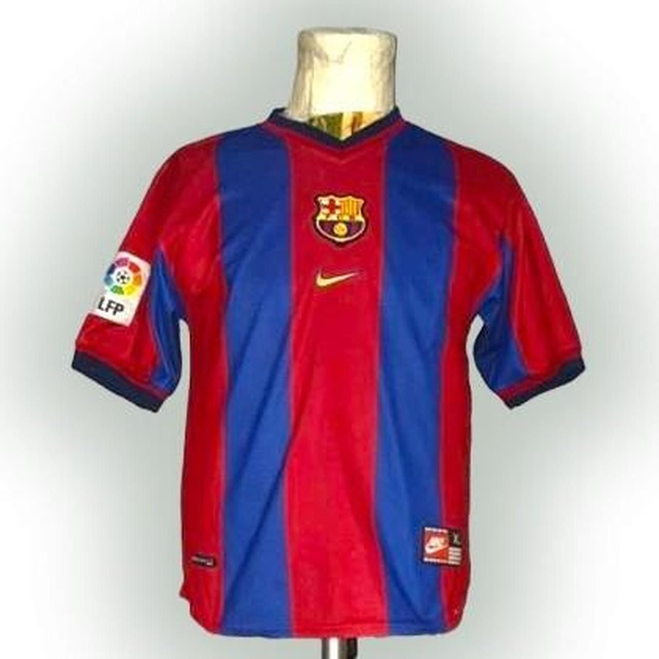 Nike Fc Barcelona Spain 1998 1999 Home Shirt Jersey Size US XS / EU 42 / 0 - 1 Thumbnail