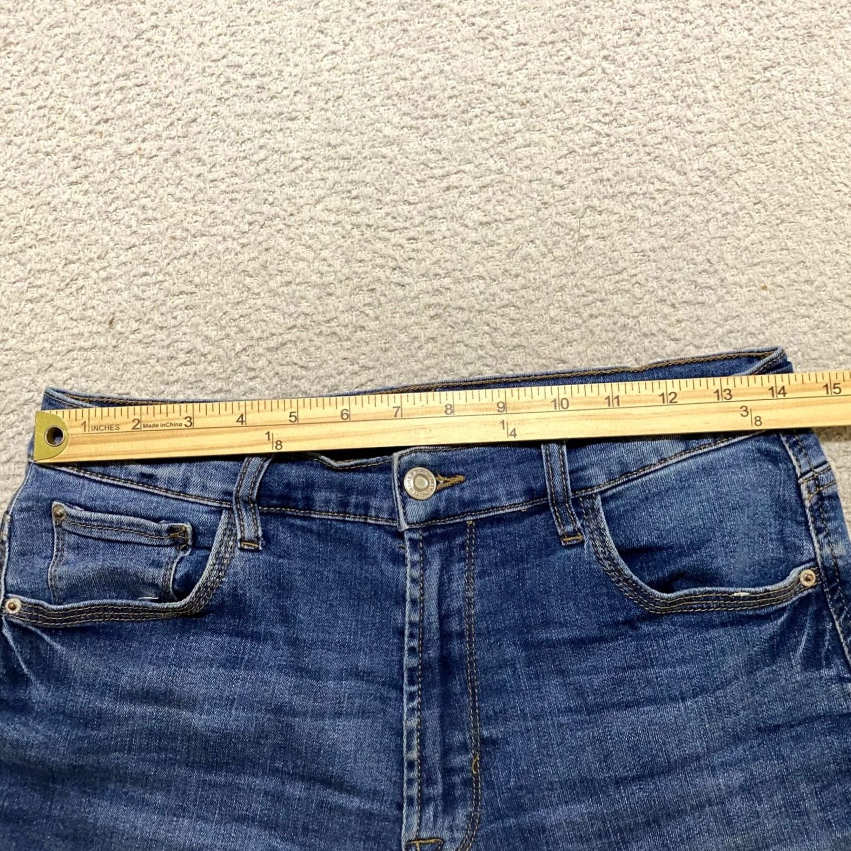 Levi's Levi's Womens Jeans Shorts Blue Denim Medium Wash Cut-Off 3in Inseam XS-? - Wait Size 30" / US 8 / IT 44 - 7 Thumbnail