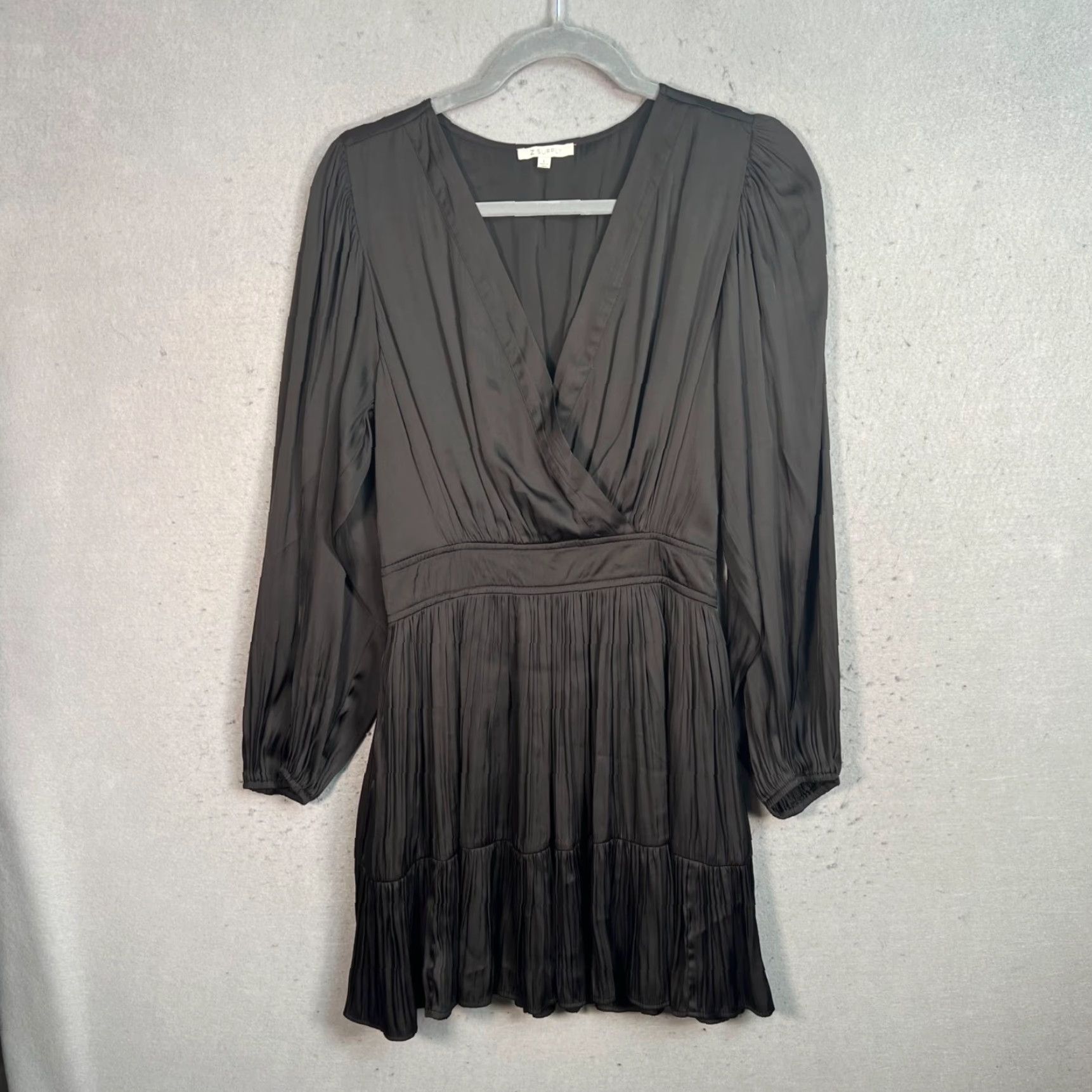 Z Supply Z Supply Womens Black Long Sleeve V-Neck Mini Dress L Polyester Dress Size L / US 10 / IT 46 - 2 Thumbnail