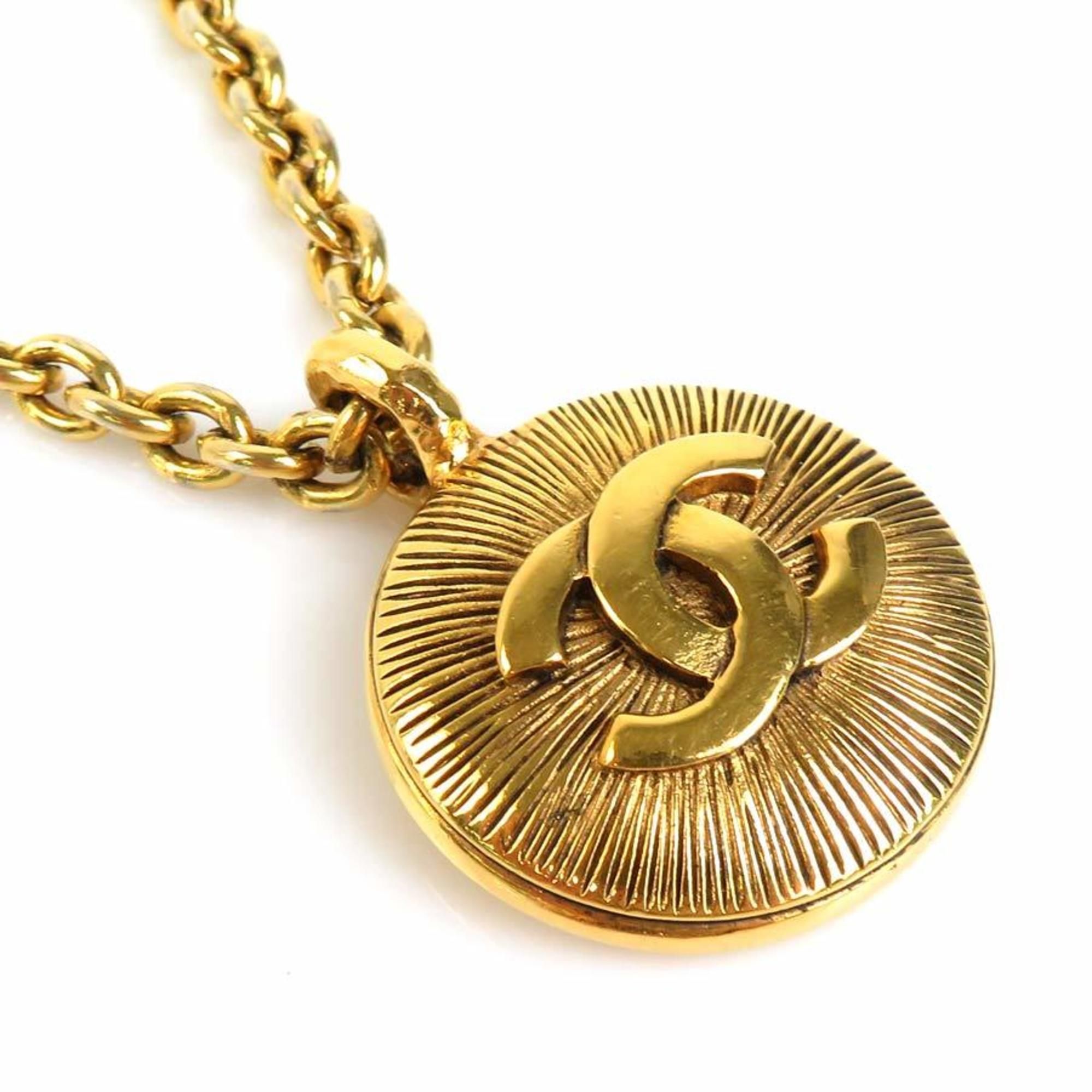 Gold Chanel Cc Necklace - 34 For Sale on 1stDibs