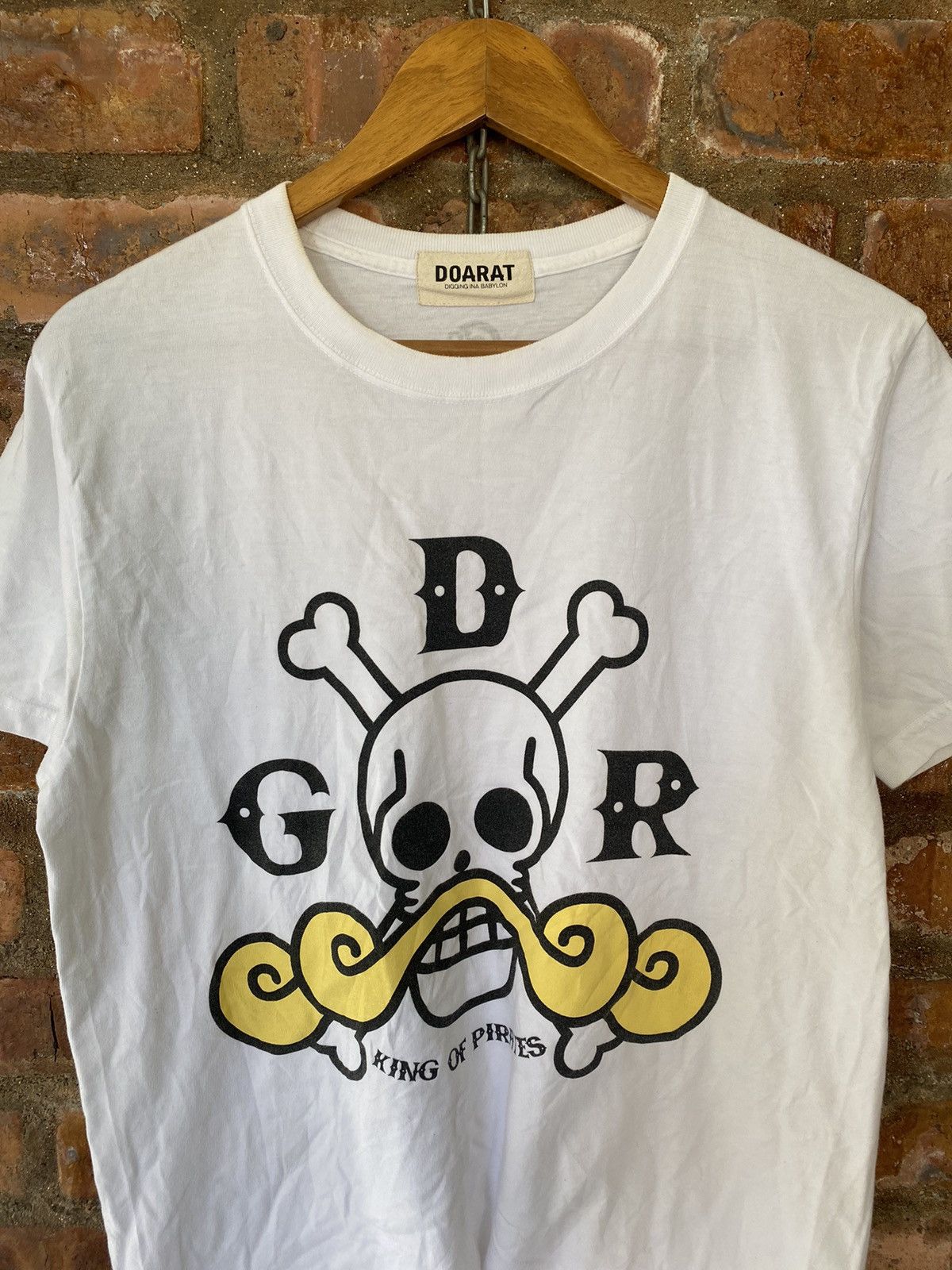 Anime 2000s Doarat Japan X One piece Ring Pirates tee Size US M / EU 48-50 / 2 - 3 Thumbnail