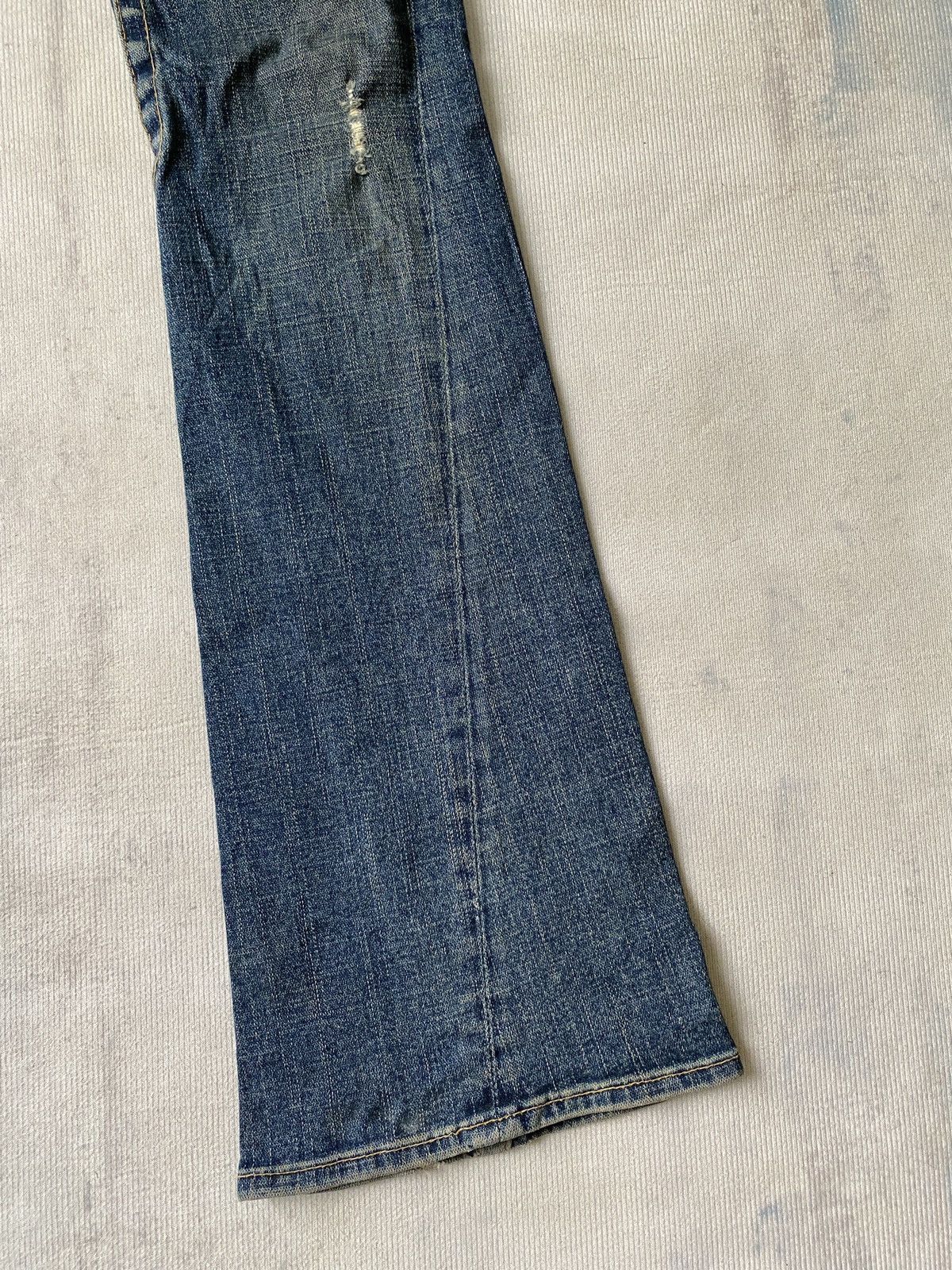 True Religion True Religion Low Rise Flare Denim Size US 26 / EU 42 - 9 Thumbnail