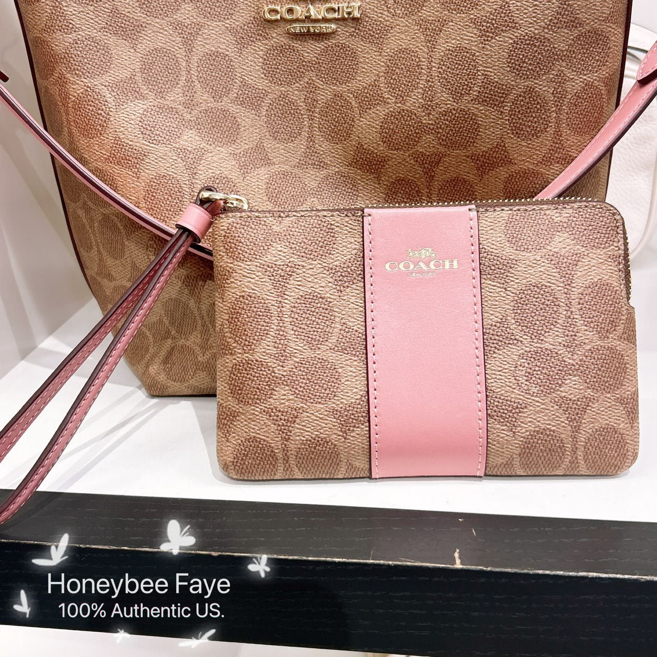 Coach Corner Zip Wristlet In Signature Canvas With Stripe CW854 Size ONE SIZE - 6 Thumbnail