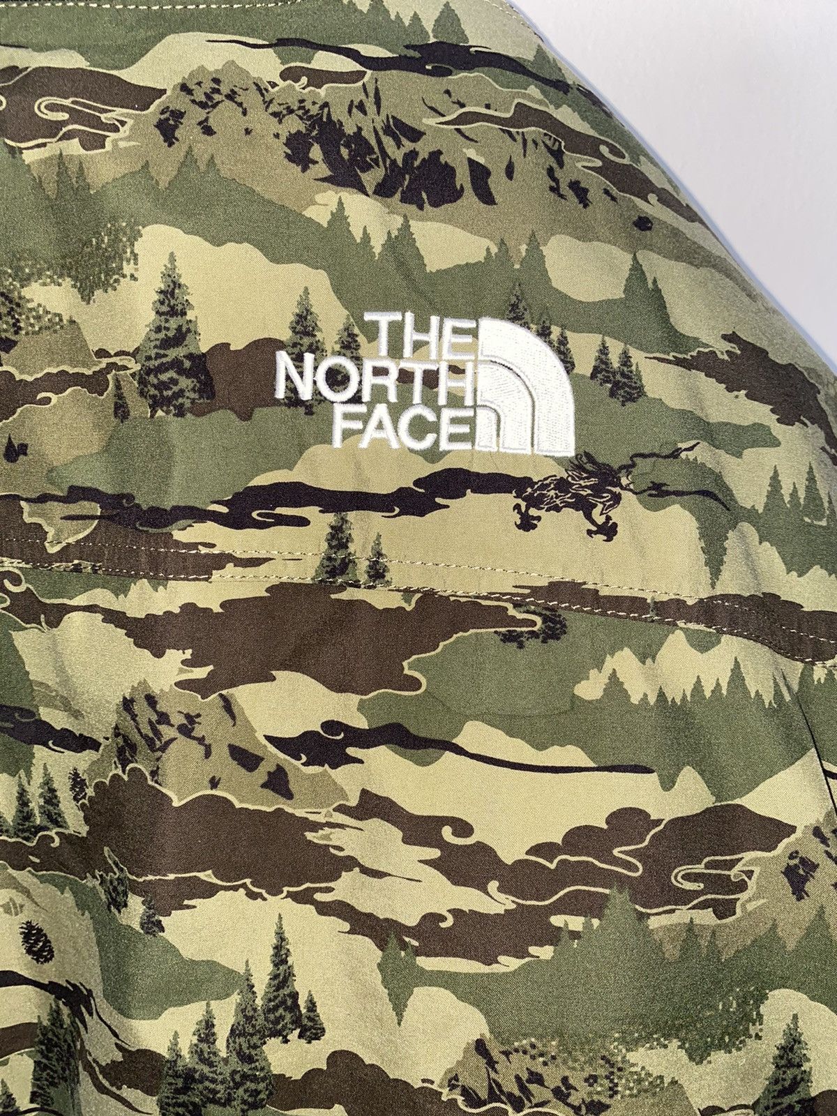 Maharishi × Medicom Toy × The North Face The North Face x Maharishi(DPM) x Medicom Toy Goretex Jacket Size US L / EU 52-54 / 3 - 6 Thumbnail