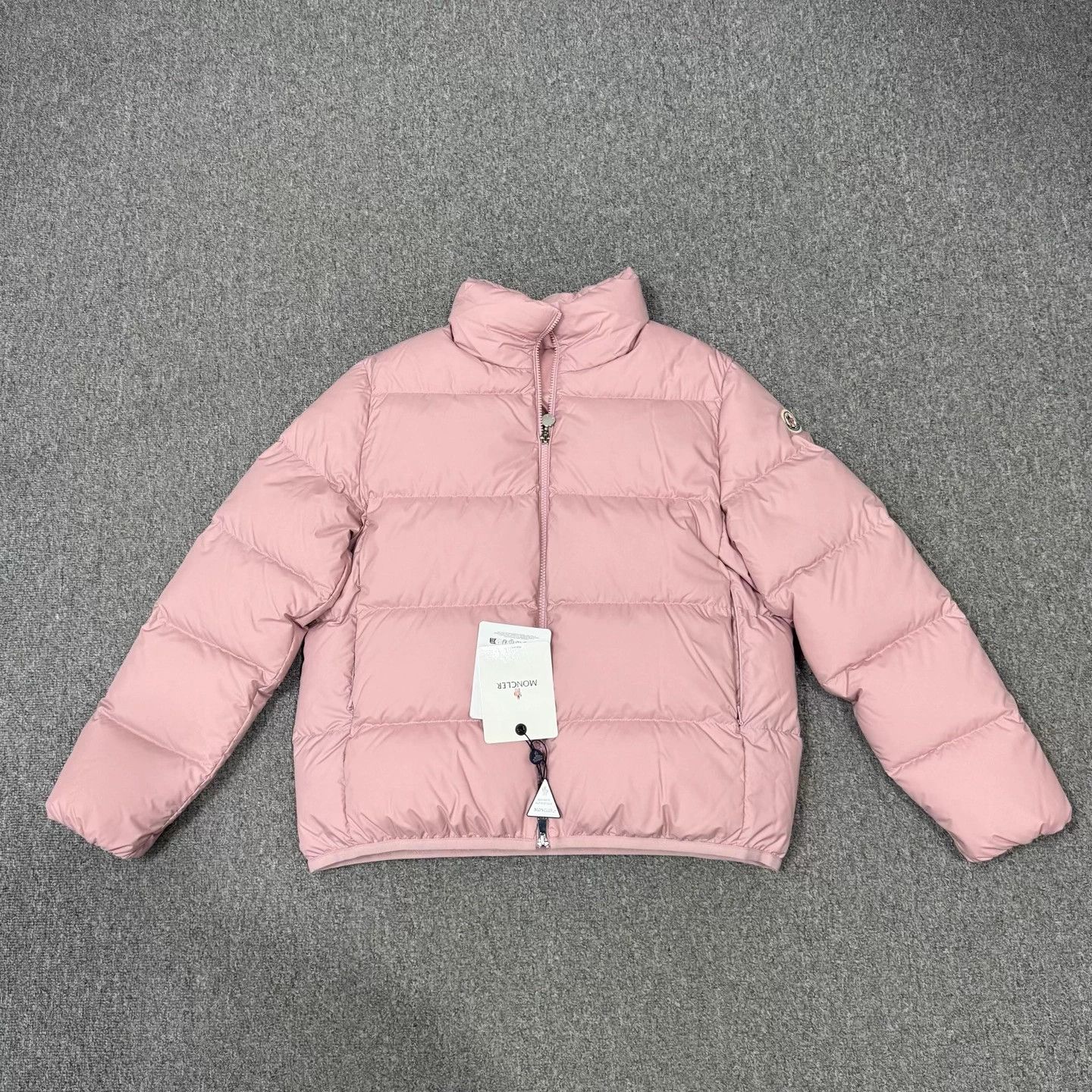 Moncler Moncler abbadia matt pink down jacket unused 2 Size M / US 6-8 / IT 42-44 - 2 Thumbnail