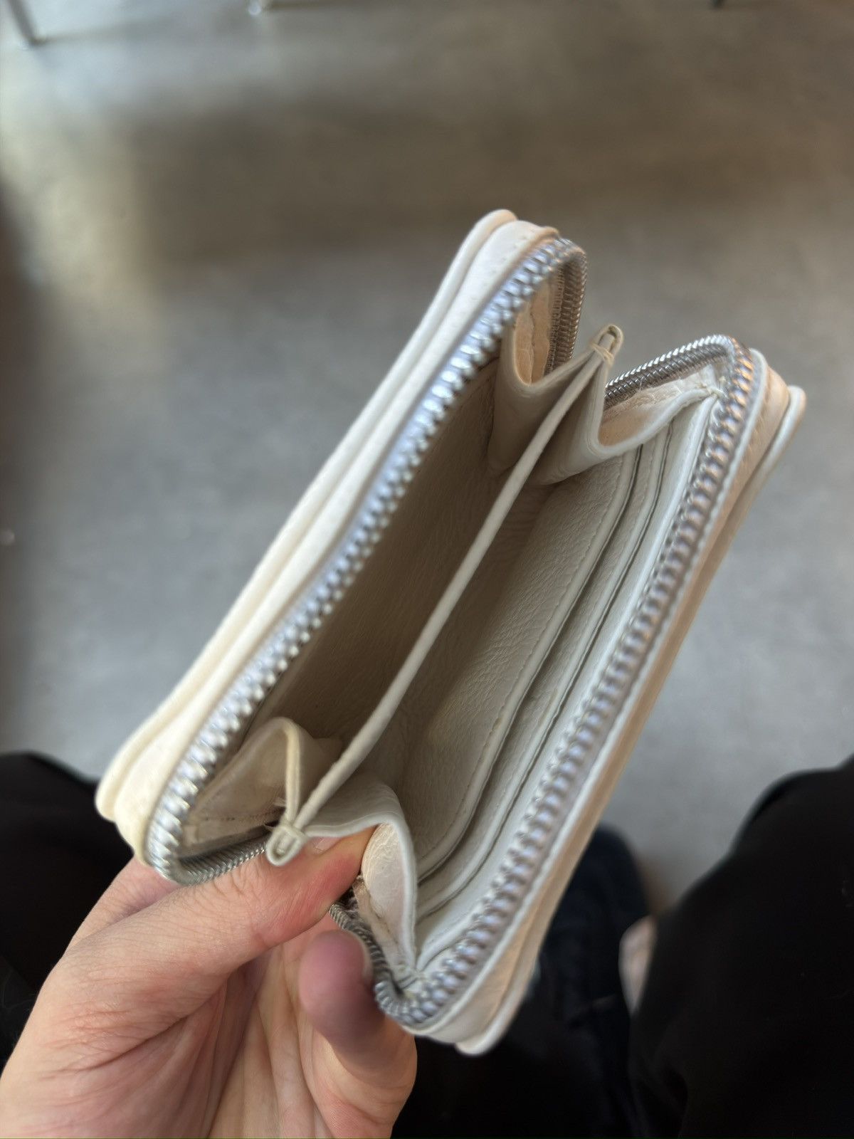 Chrome Hearts RARE! Chrome Hearts 3 Side Zip Pyramid Stud Wallet Size ONE SIZE - 4 Thumbnail