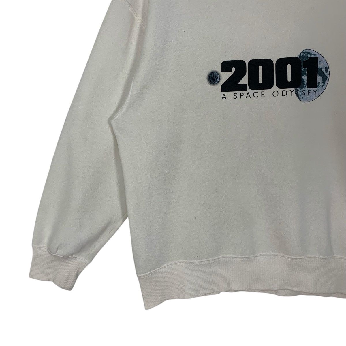 GU × Uniqlo Movie Uniqlo Gu JapaneseBrand Space odysey 2001 Sweatshirt Size US M / EU 48-50 / 2 - 5 Thumbnail