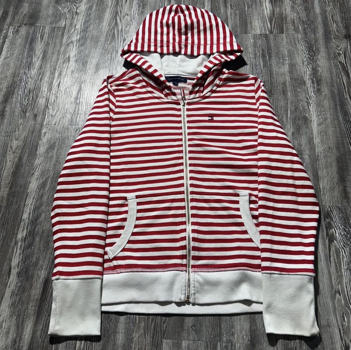 Tommy Hilfiger Tommy Hilfiger red/ striped hoodie Size US L / EU 52-54 / 3 - 1 Thumbnail