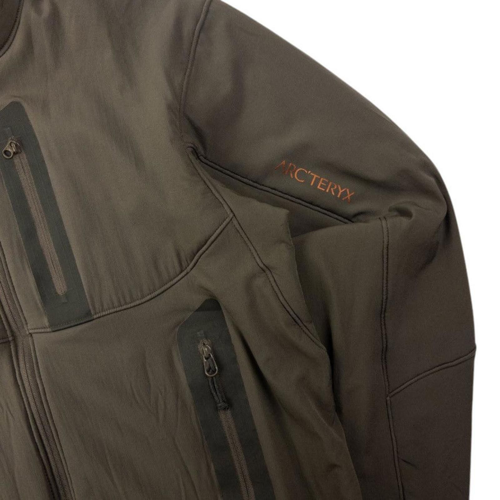 Arc'teryx Vintage Arcteryx Fur Lined Zip Up Jacket Size S Size US S / EU 44-46 / 1 - 7 Thumbnail