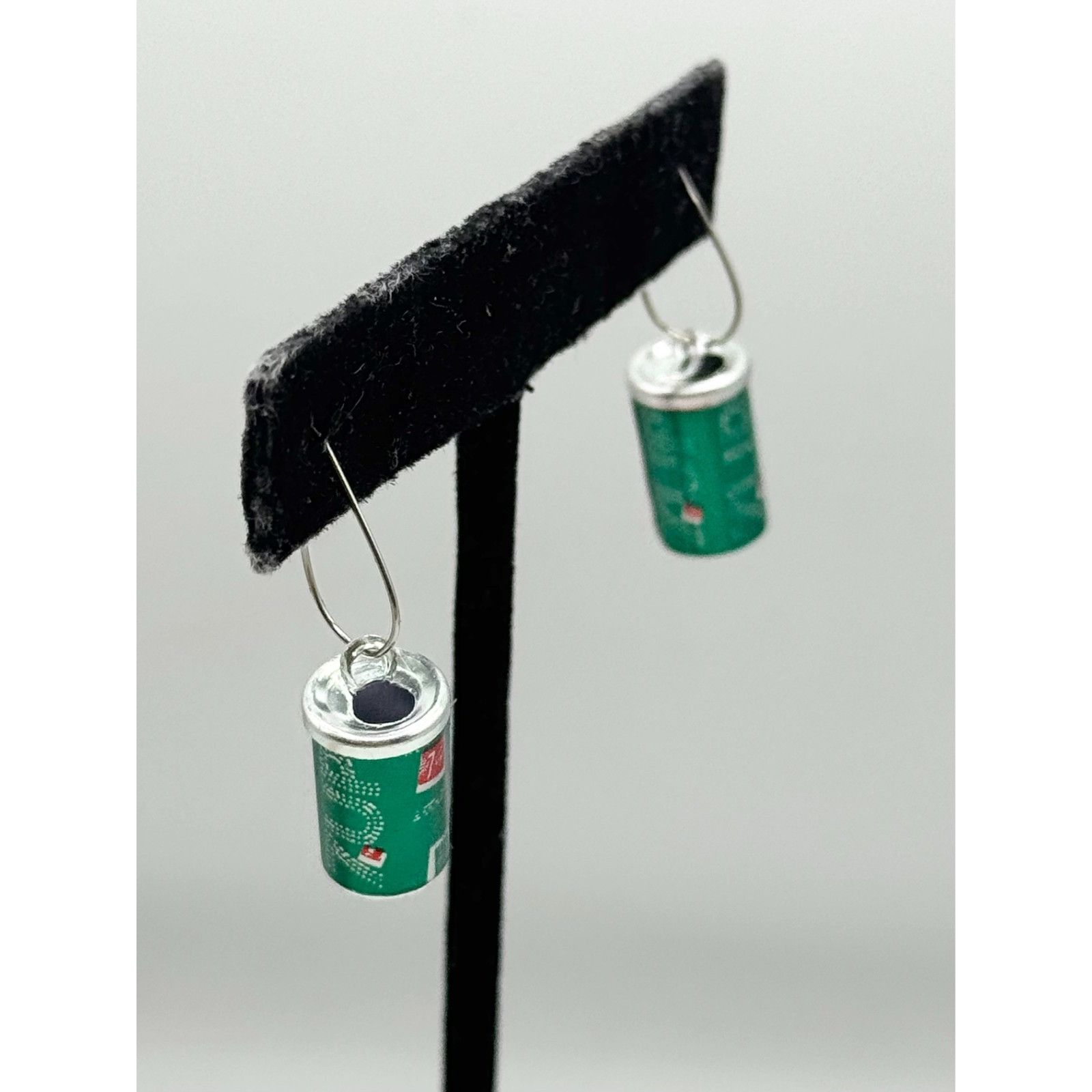 Vintage Vintage 7 Up Soda Cola Can Earrings Size ONE SIZE - 3 Thumbnail