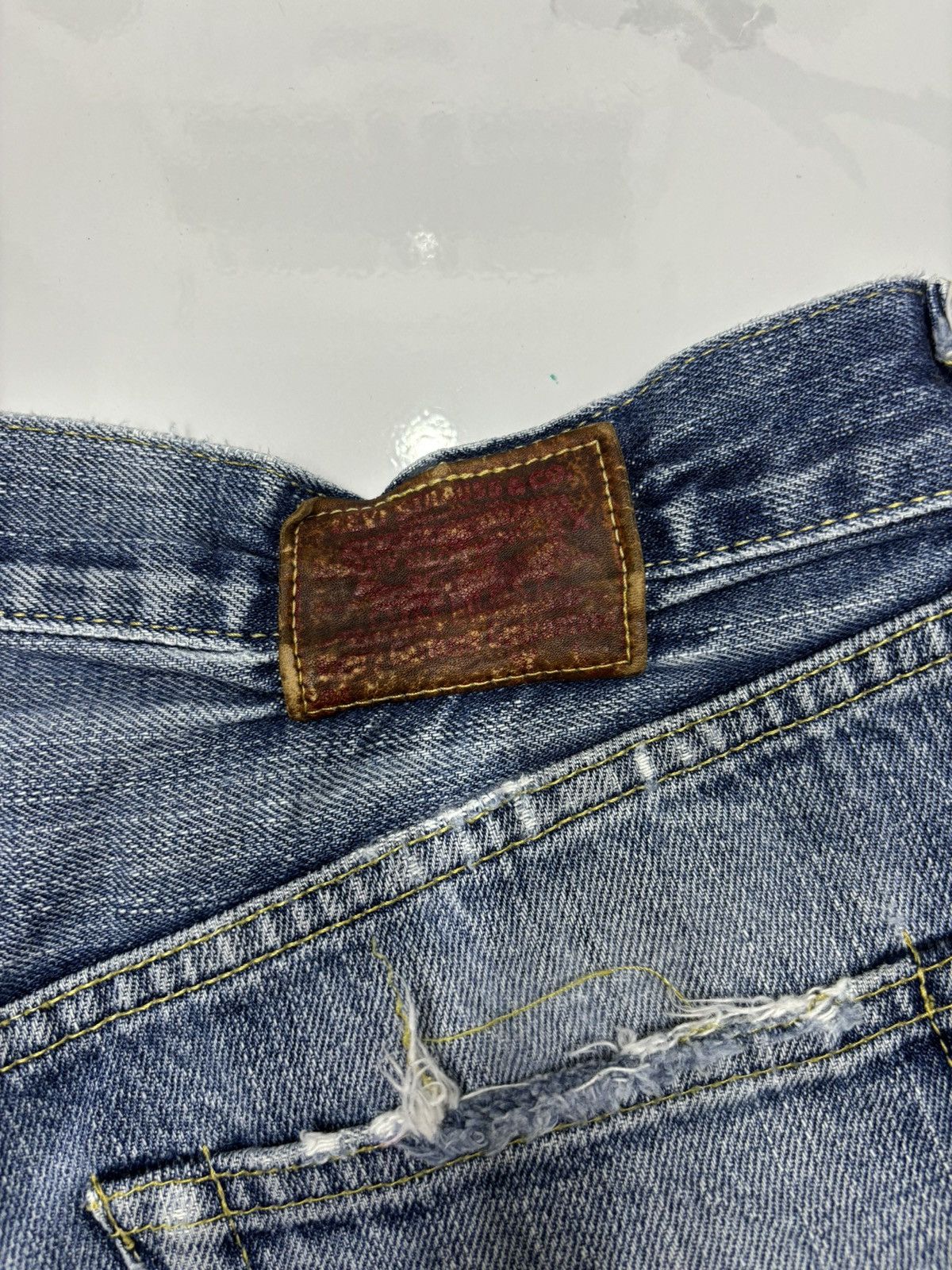Levi's VINTAGE LEVIS 503B Big E Selvedge Denim Short Jeans Size US 32 / EU 48 - 12 Thumbnail