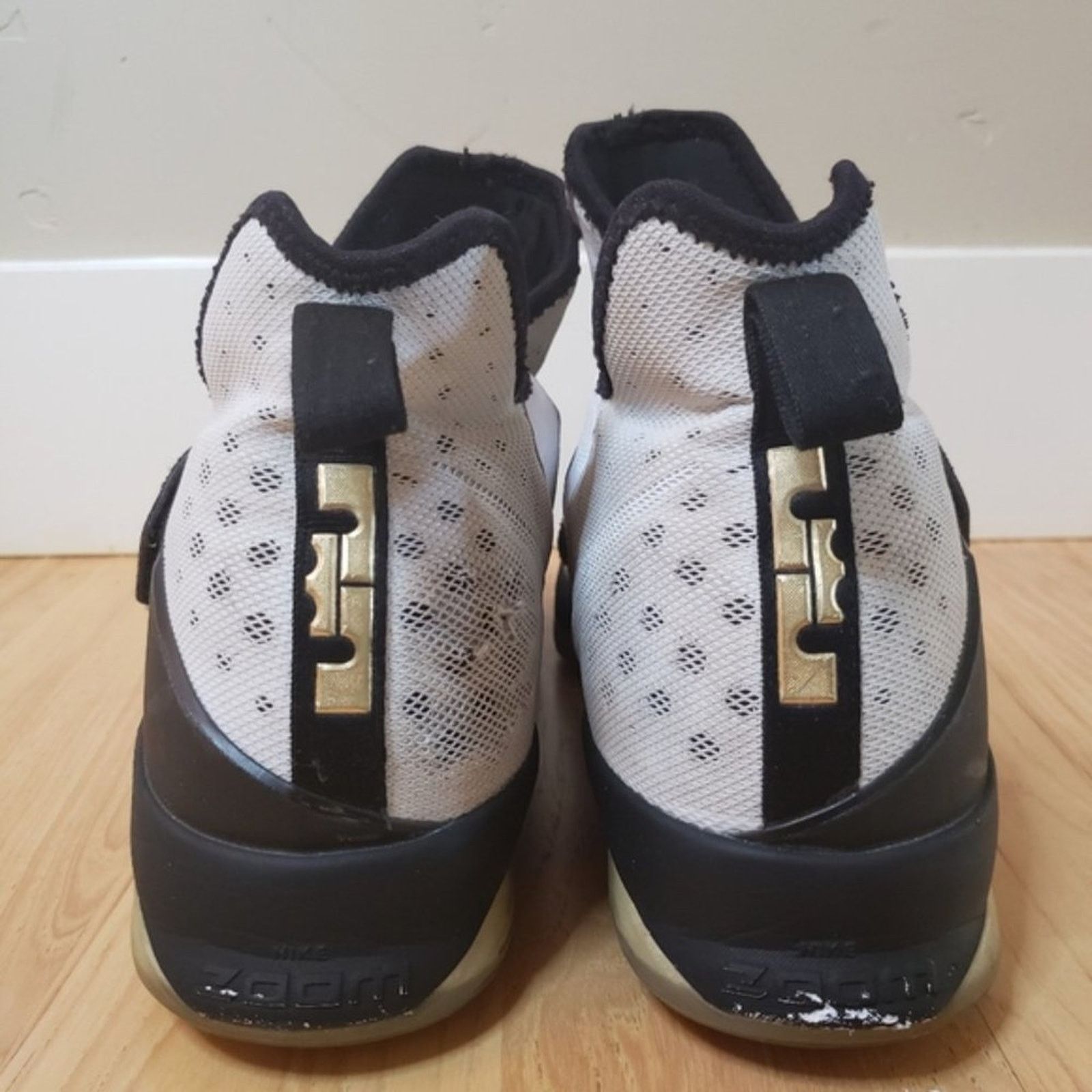 Nike Nike LeBron XIV 860634-100 Sneaker Size US 14 / EU 47 - 2 Thumbnail