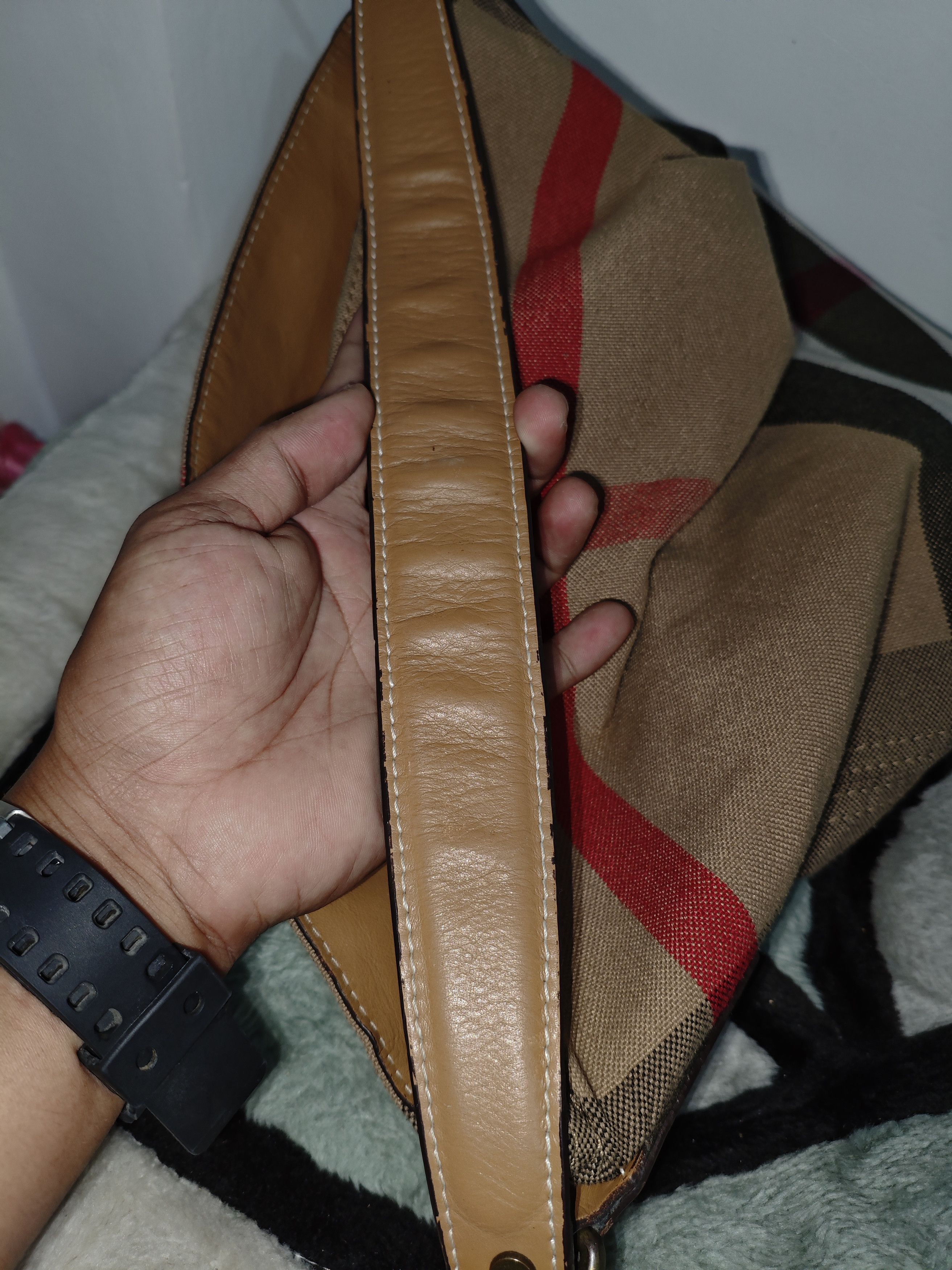Burberry BURBERRY - ASHBY Size ONE SIZE - 9 Thumbnail