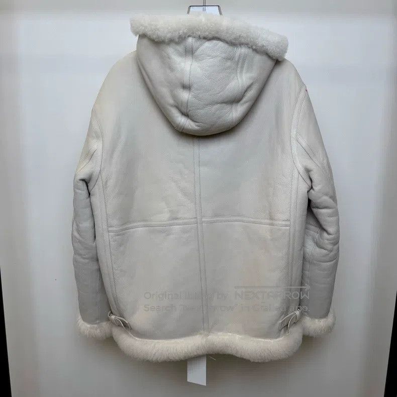 Loro Piana Loro Piana White reversible fur and leather combination co Size XS / US 0-2 / IT 36-38 - 2 Thumbnail