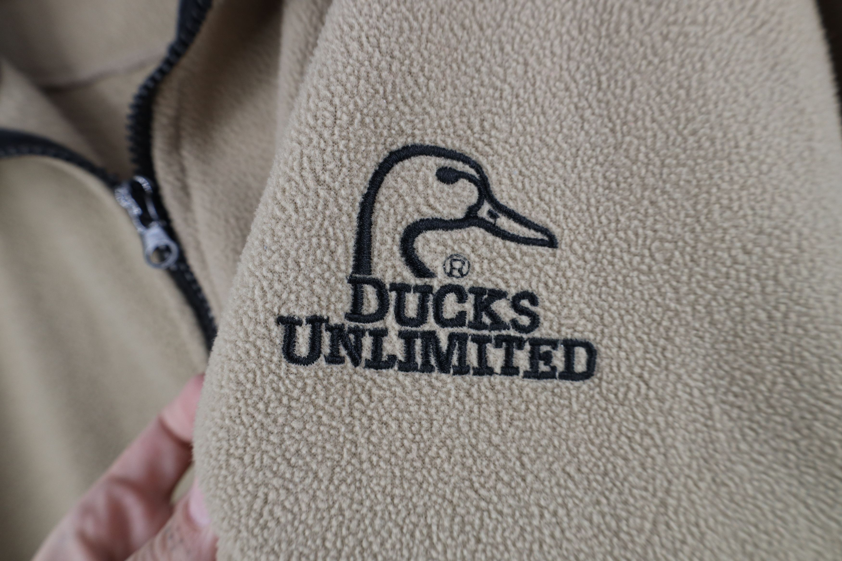 Vintage Vintage Ducks Unlimited Spell Out Full Zip Fleece Jacket Size US XL / EU 56 / 4 - 4 Thumbnail