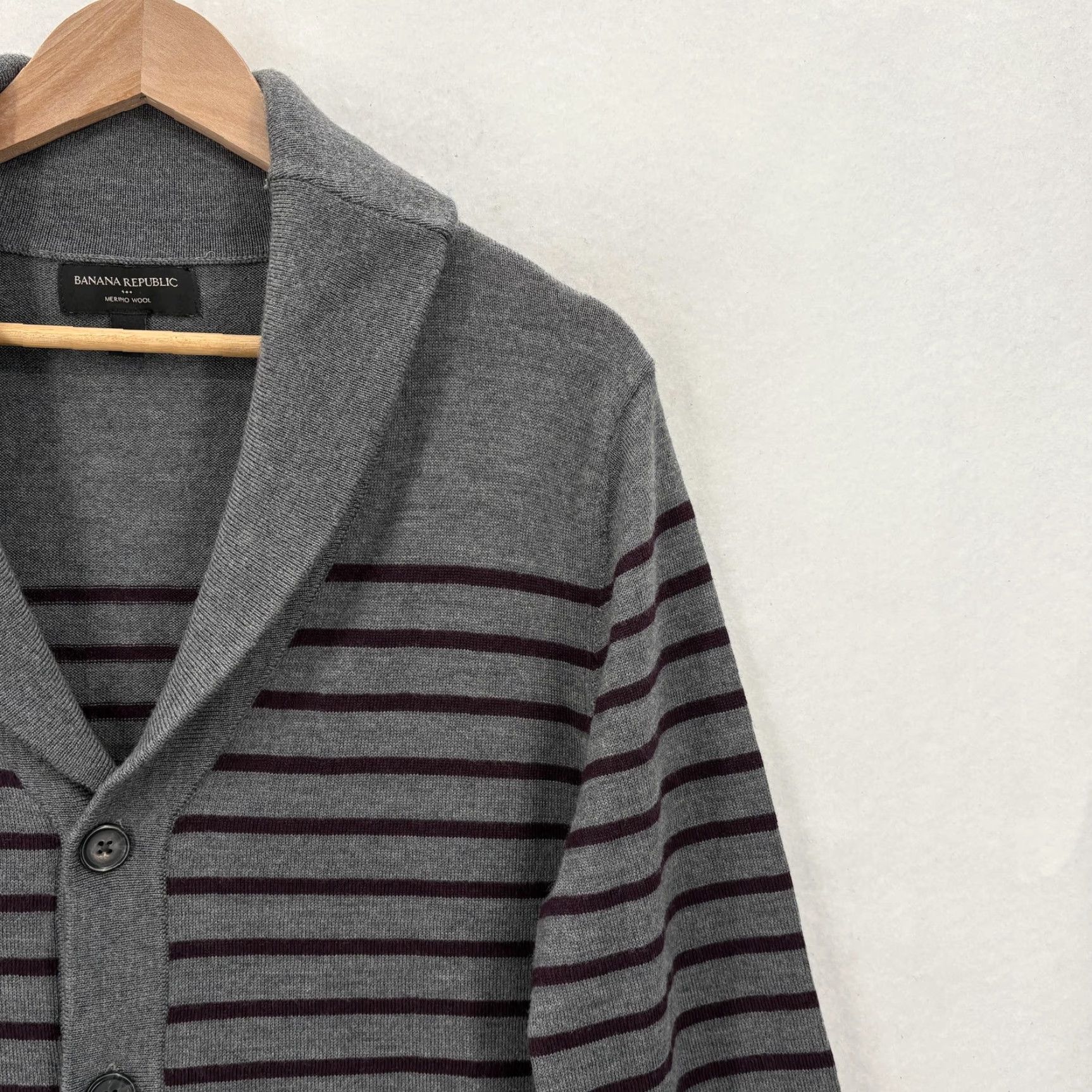 Banana Republic Banana Republic Cardigan Sweater Mens Medium Merino Wool Striped Shawl Collar Gray Mens Cardigan Size US M / EU 48-50 / 2 - 2 Thumbnail