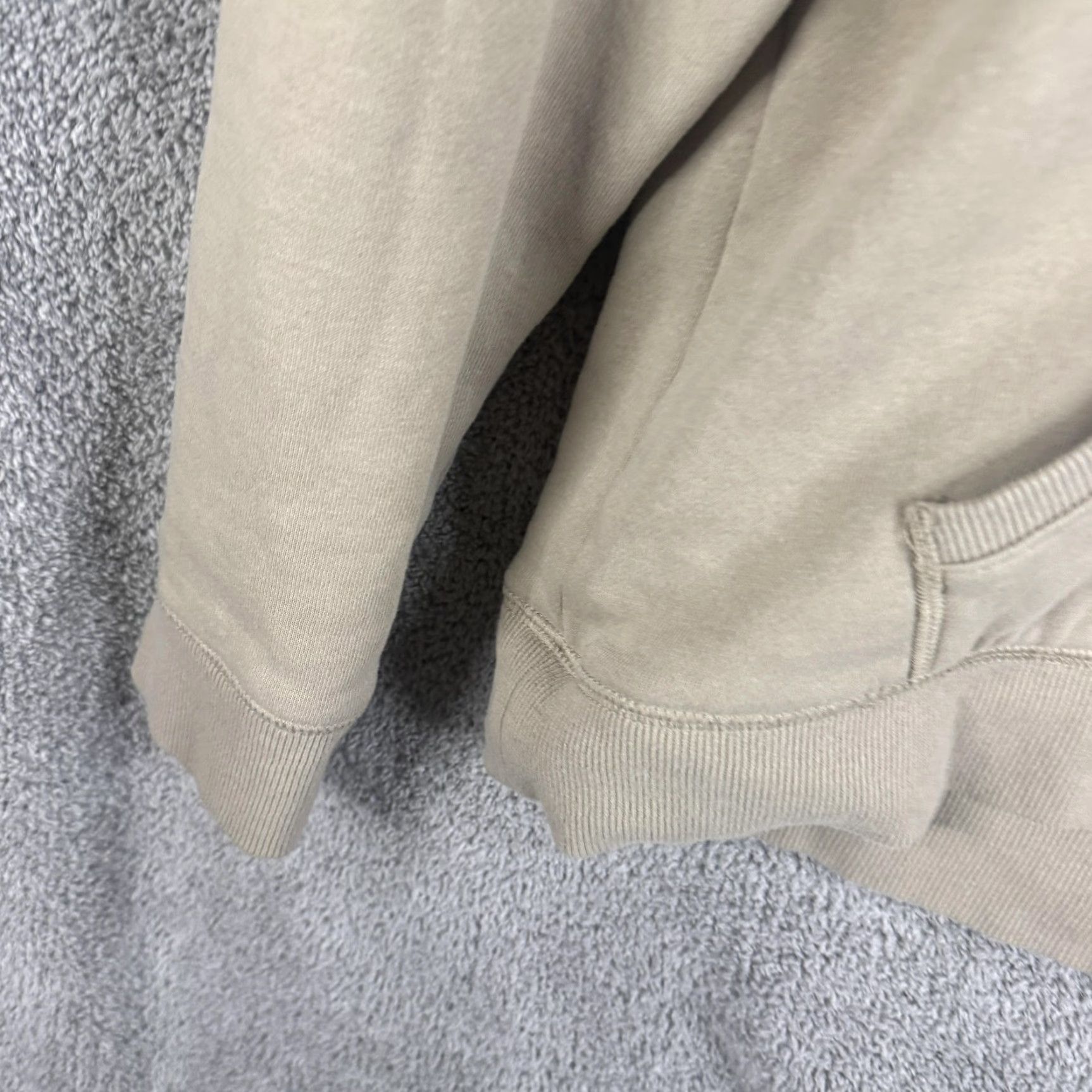 Champion Champion Hoodie Mens Medium Beige Fleece Pullover Sweatshirt C Logo Knit Front Pocket Ribbed Cuffs Hem Regular Fit Winter Mens Size US M / EU 48-50 / 2 - 2 Thumbnail